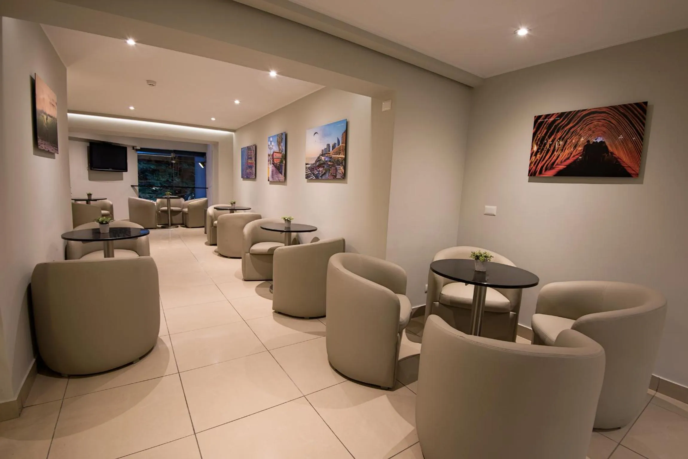 Lounge or bar in Mariel Hotel Boutique