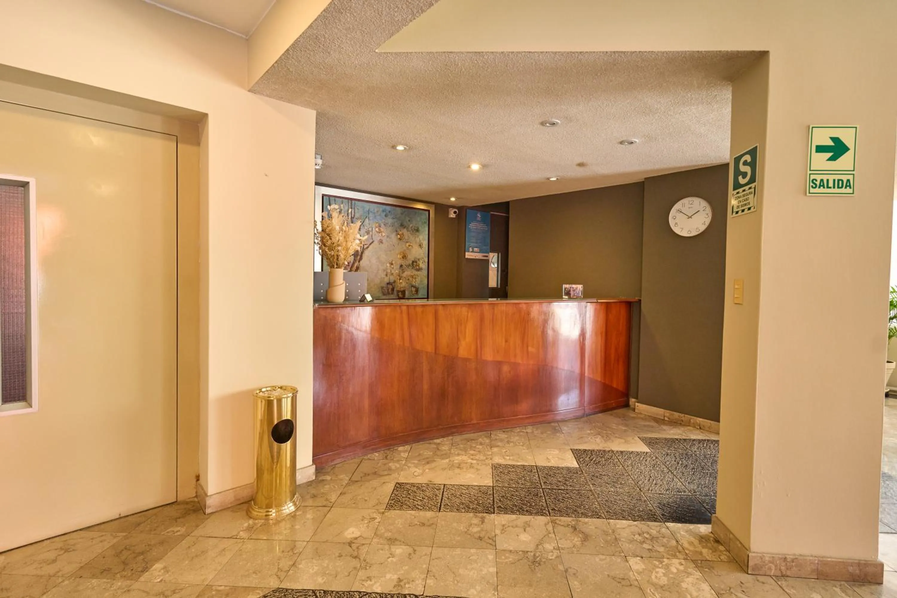 Lobby or reception in Hotel Park Suites
