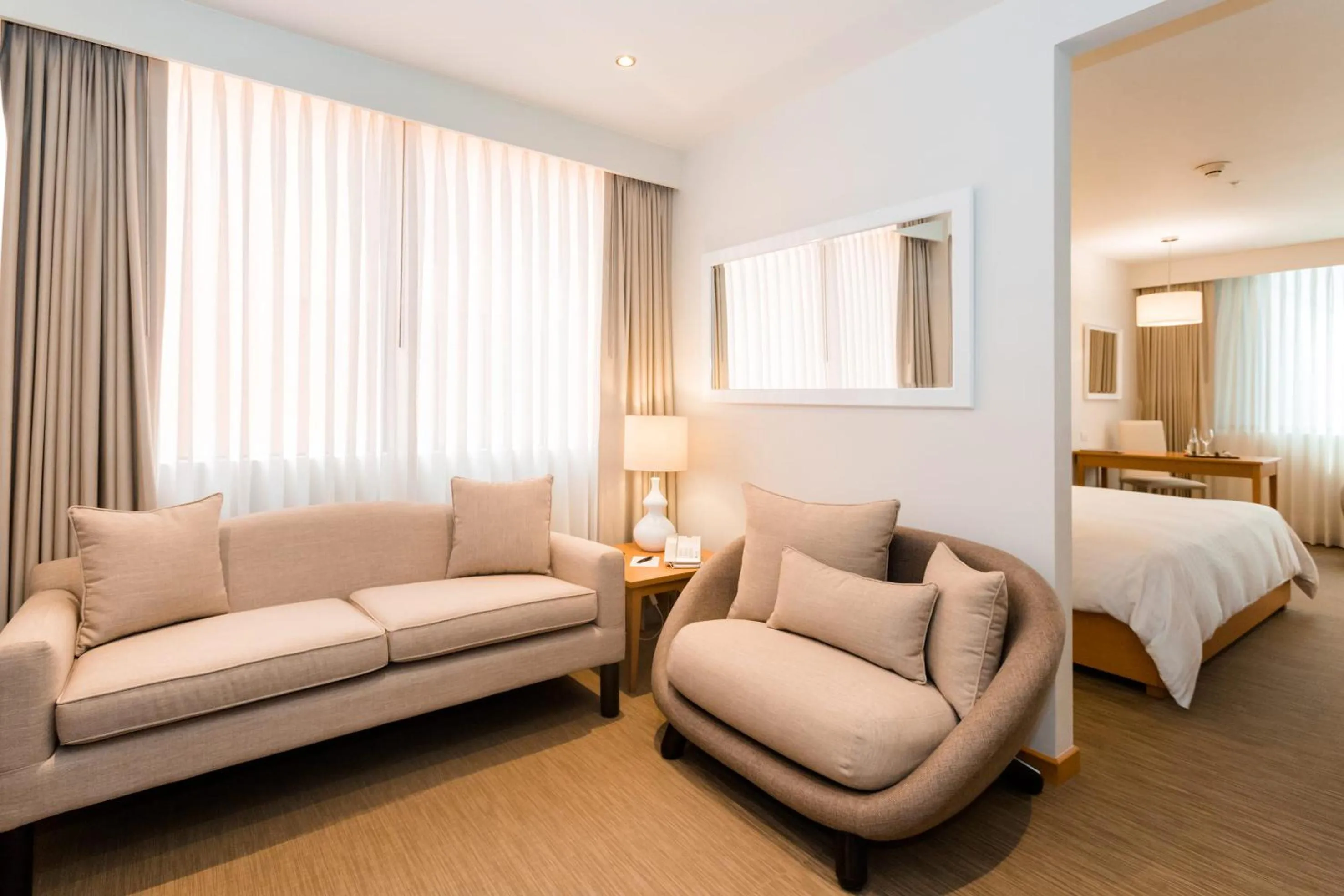 Property building, Bed in Meliá Lima