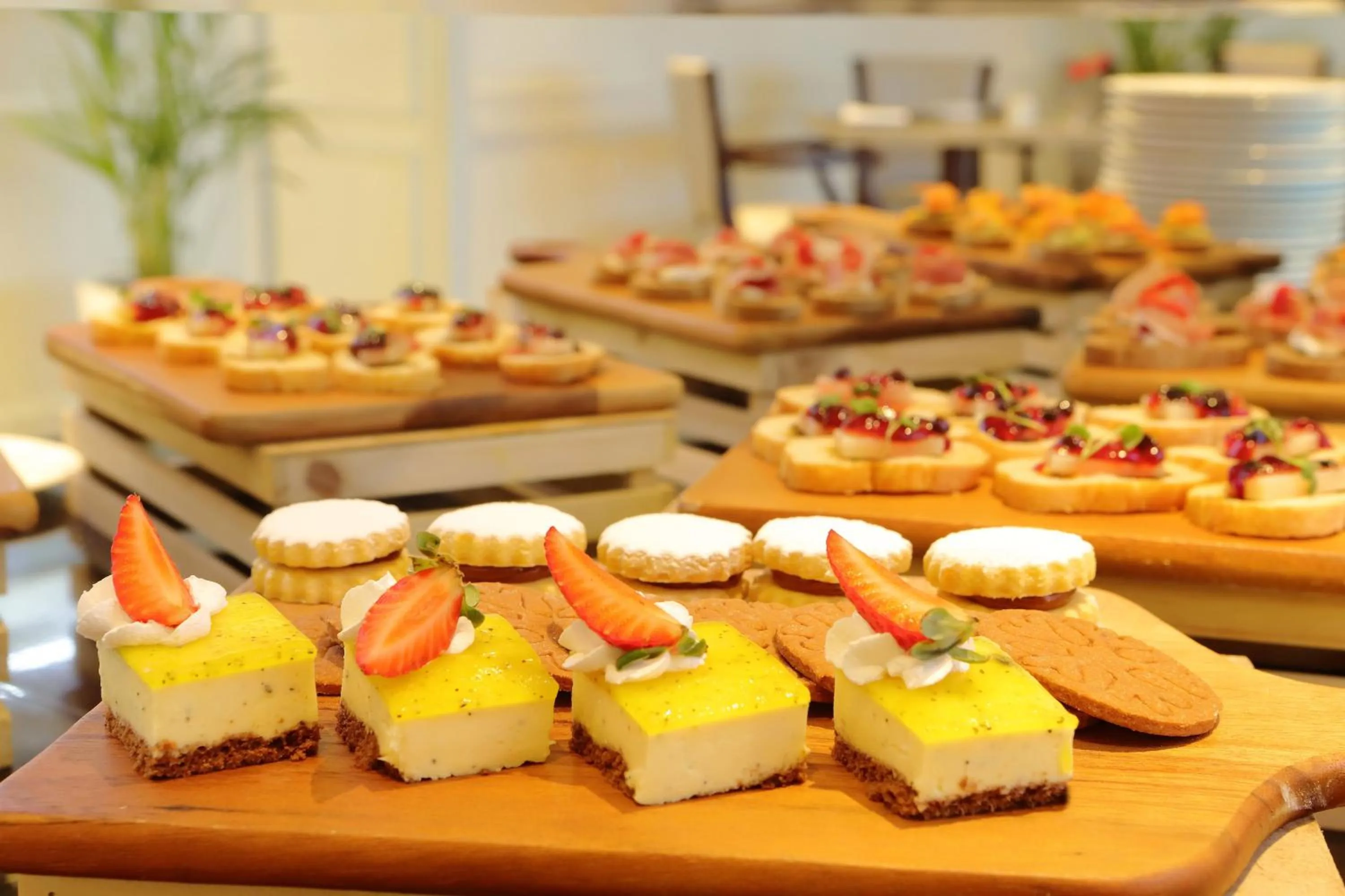 Restaurant/places to eat in Meliá Lima