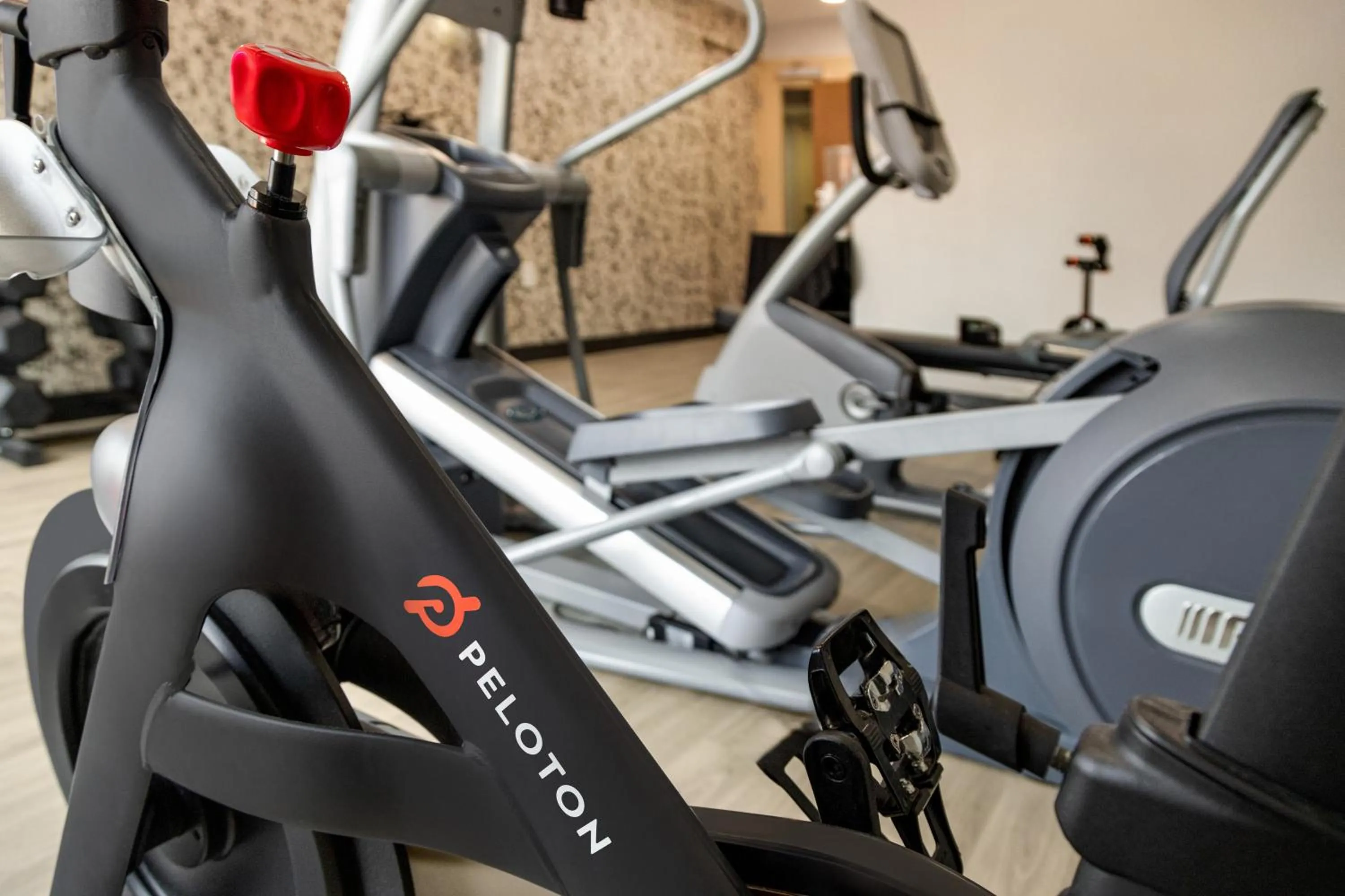 Fitness centre/facilities in Doubletree by Hilton Fort Myers at Bell Tower Shops