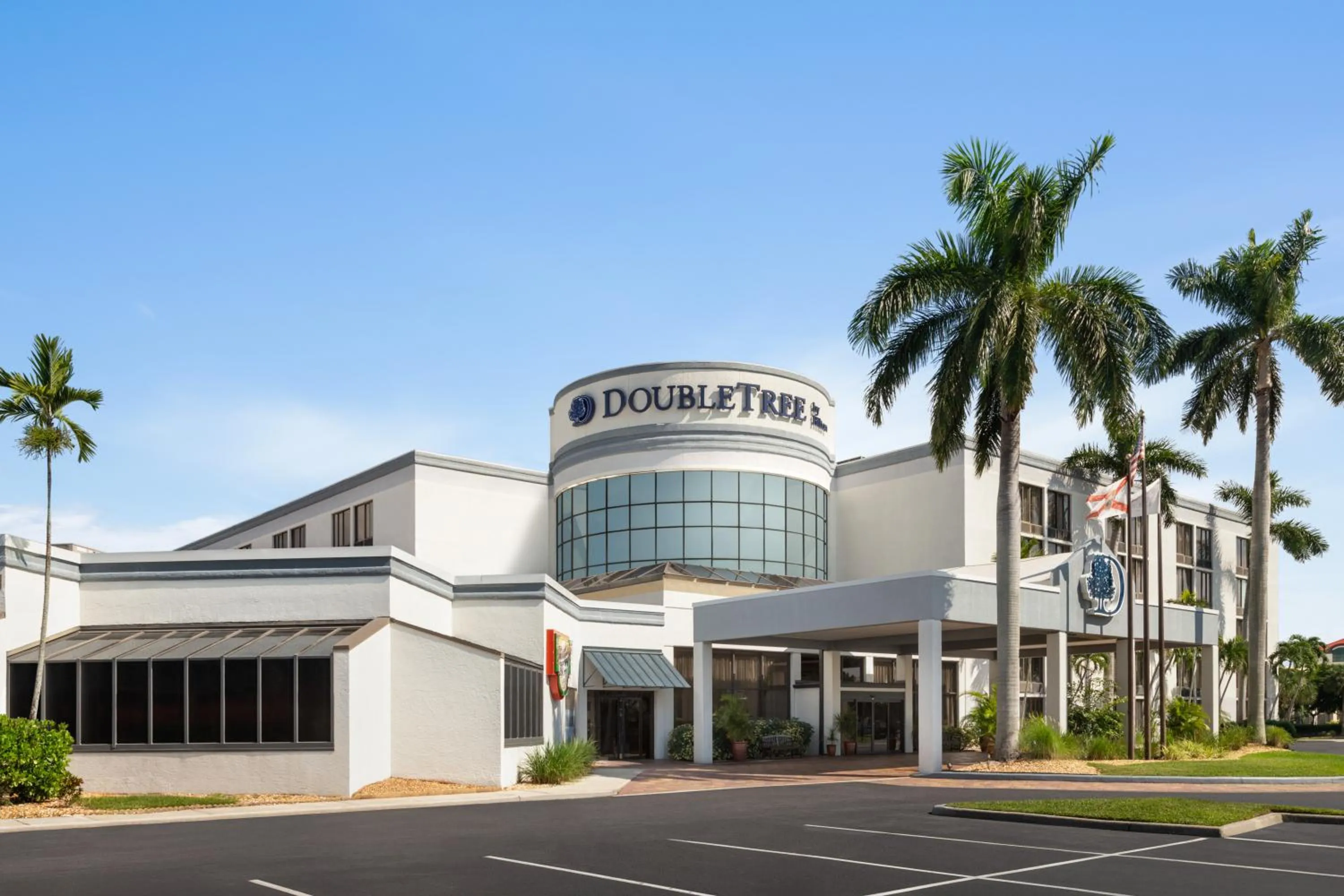 Property building in Doubletree by Hilton Fort Myers at Bell Tower Shops