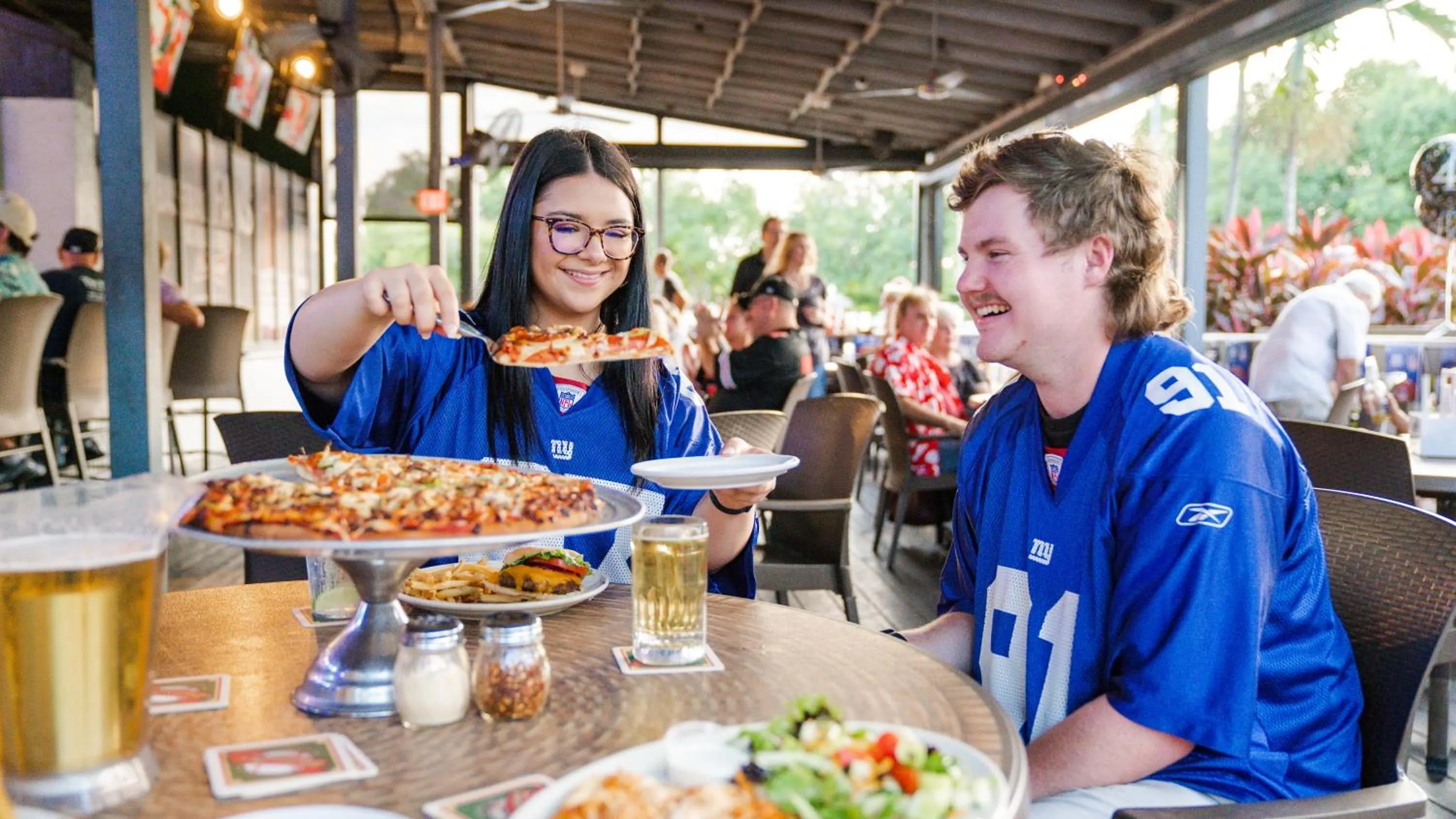 Restaurant/places to eat in Doubletree by Hilton Fort Myers at Bell Tower Shops