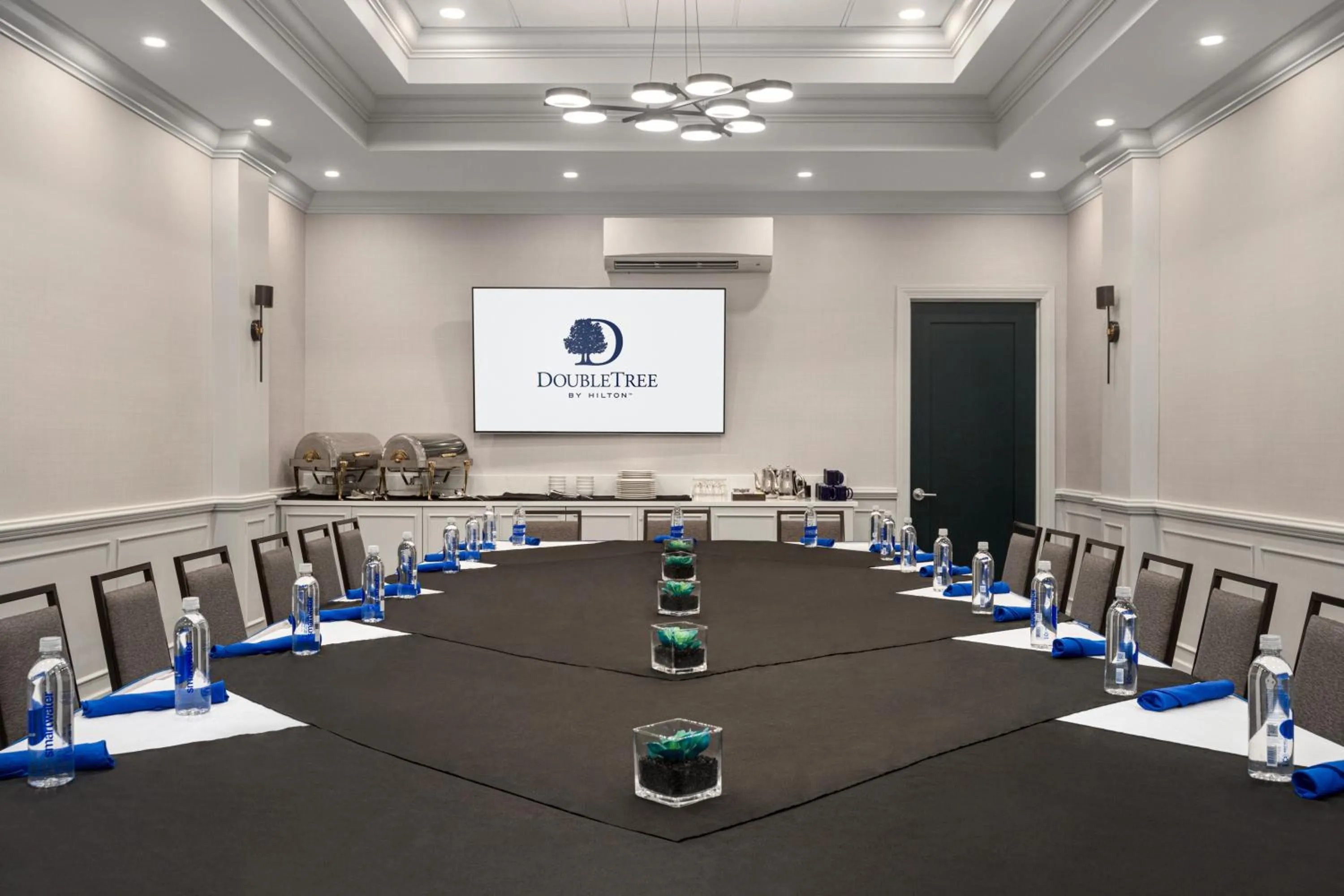 Meeting/conference room in Doubletree by Hilton Fort Myers at Bell Tower Shops