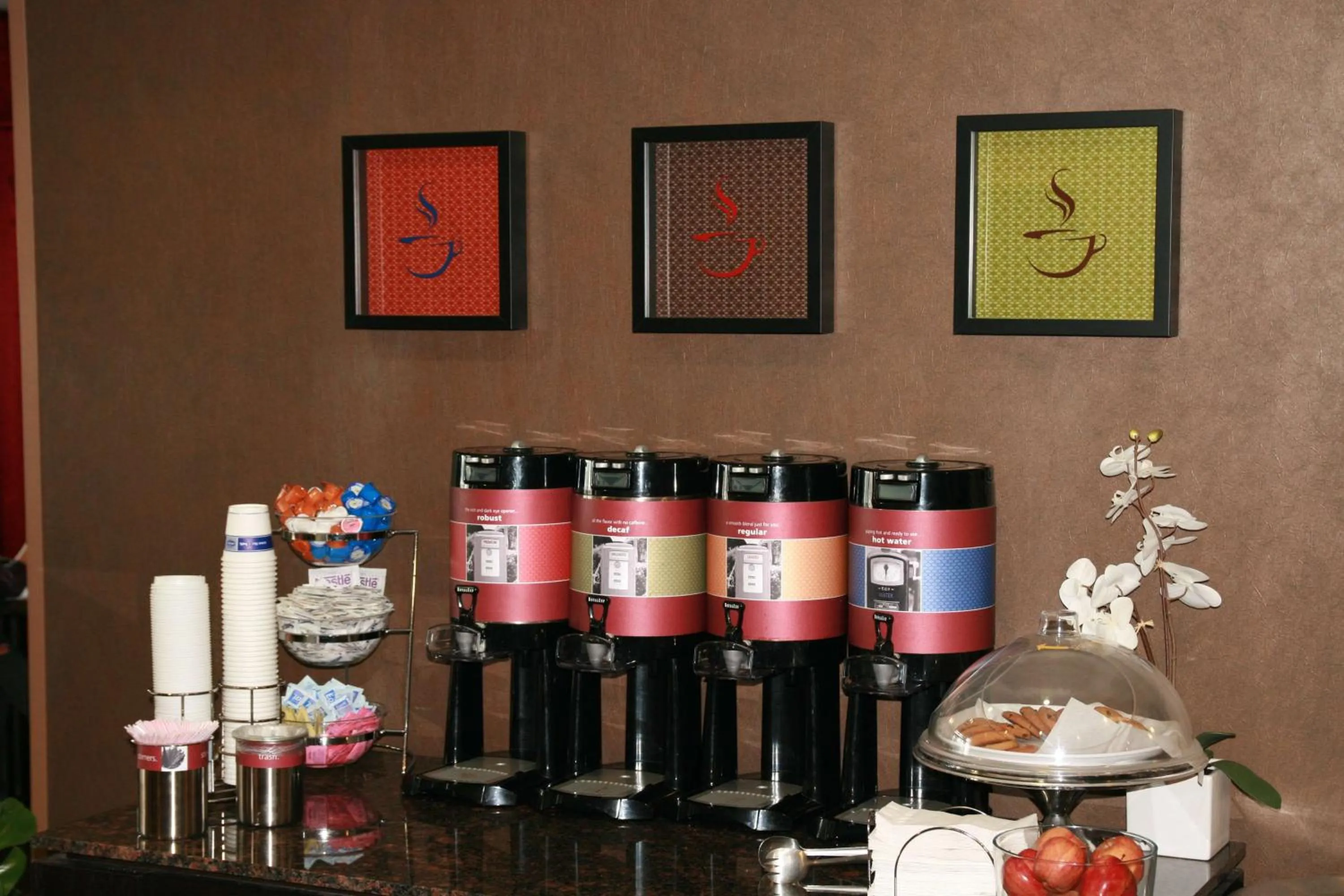 Dining area in Hampton Inn & Suites Lebanon