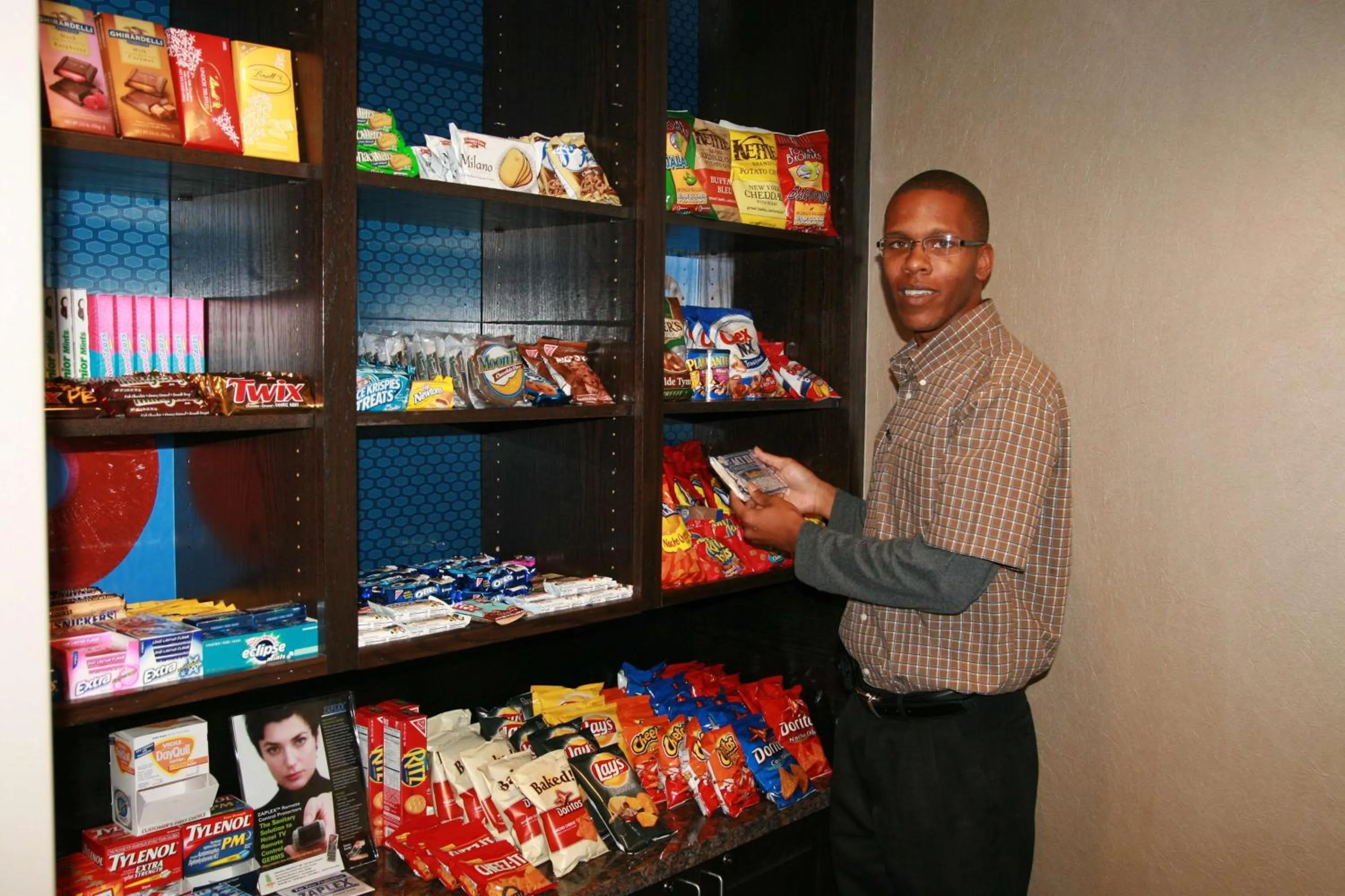 Restaurant/places to eat in Hampton Inn & Suites Lebanon