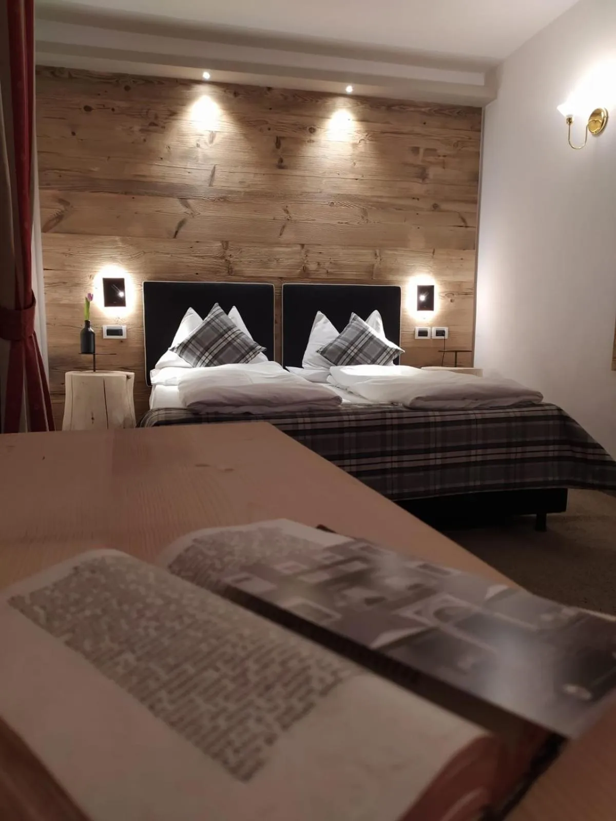 Bedroom, Bed in Romantic Hotel Excelsior