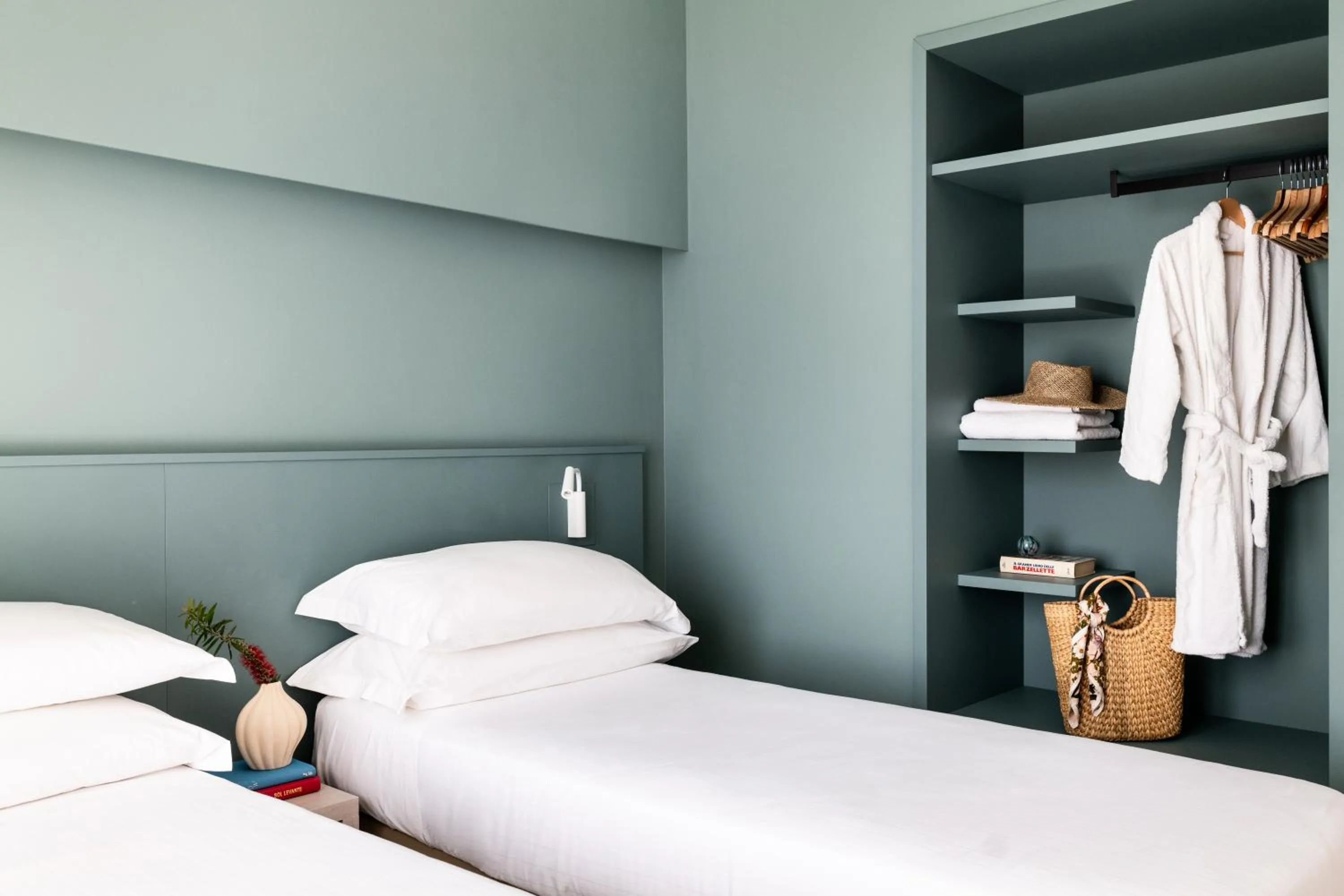 Bed in Luna Minoica Suites and Apartments