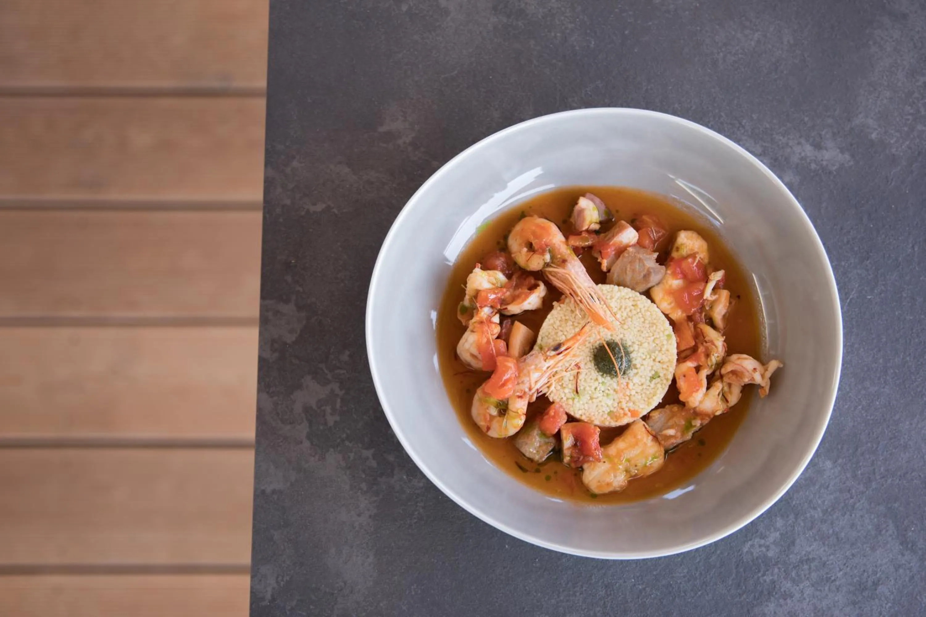 Restaurant/places to eat in Luna Minoica Suites and Apartments