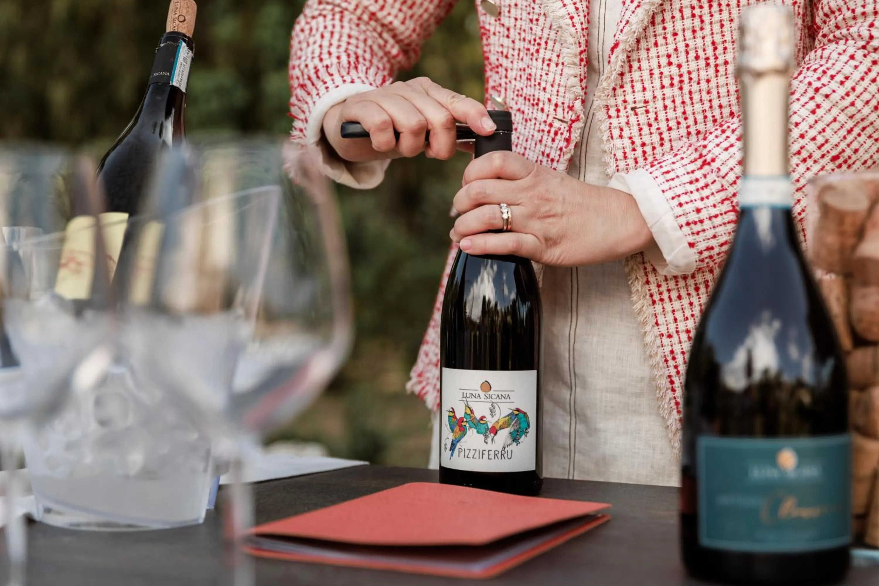 Luna Minoica Suites and Apartments