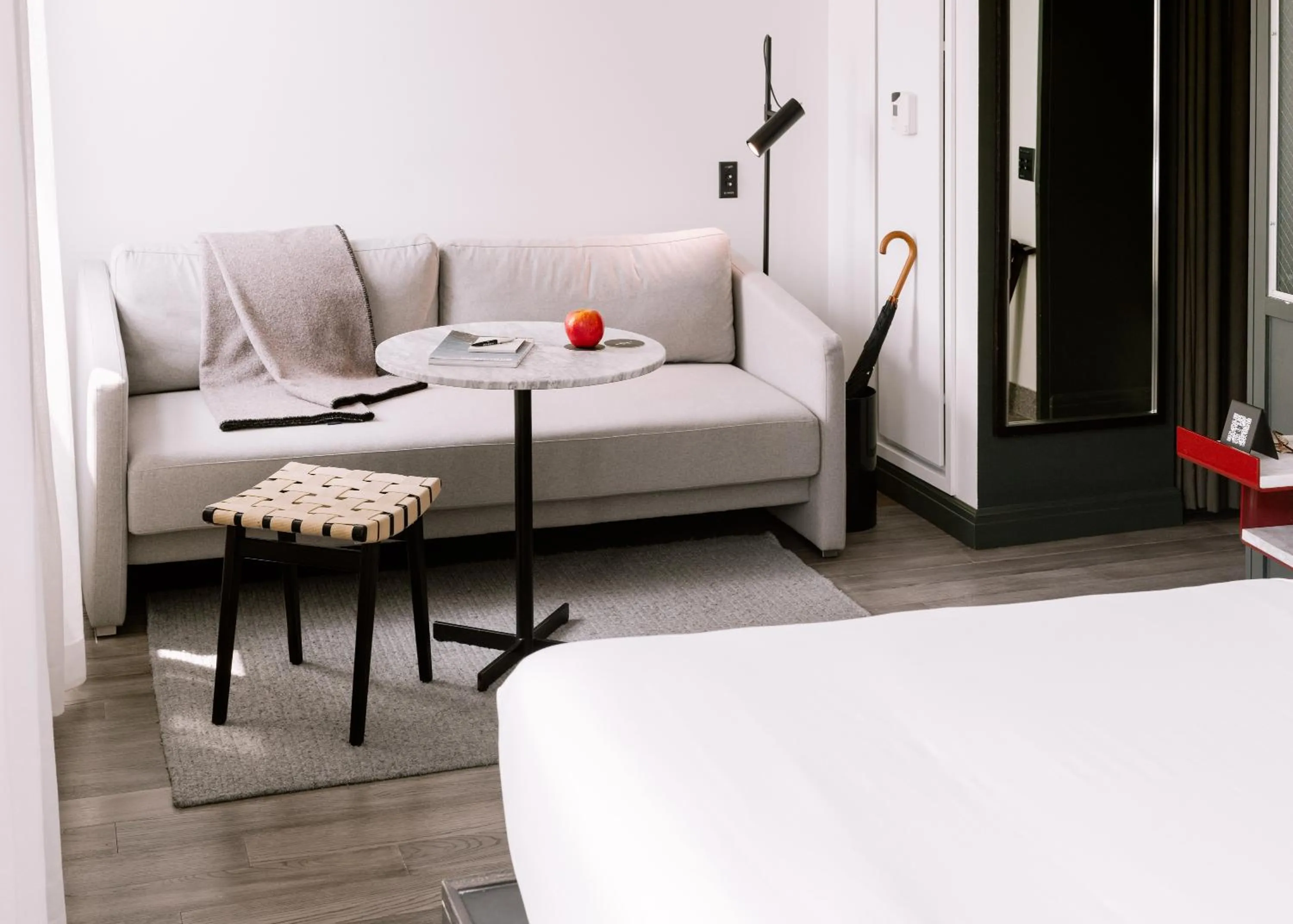 Bed in The Robey, Chicago, a Member of Design Hotels