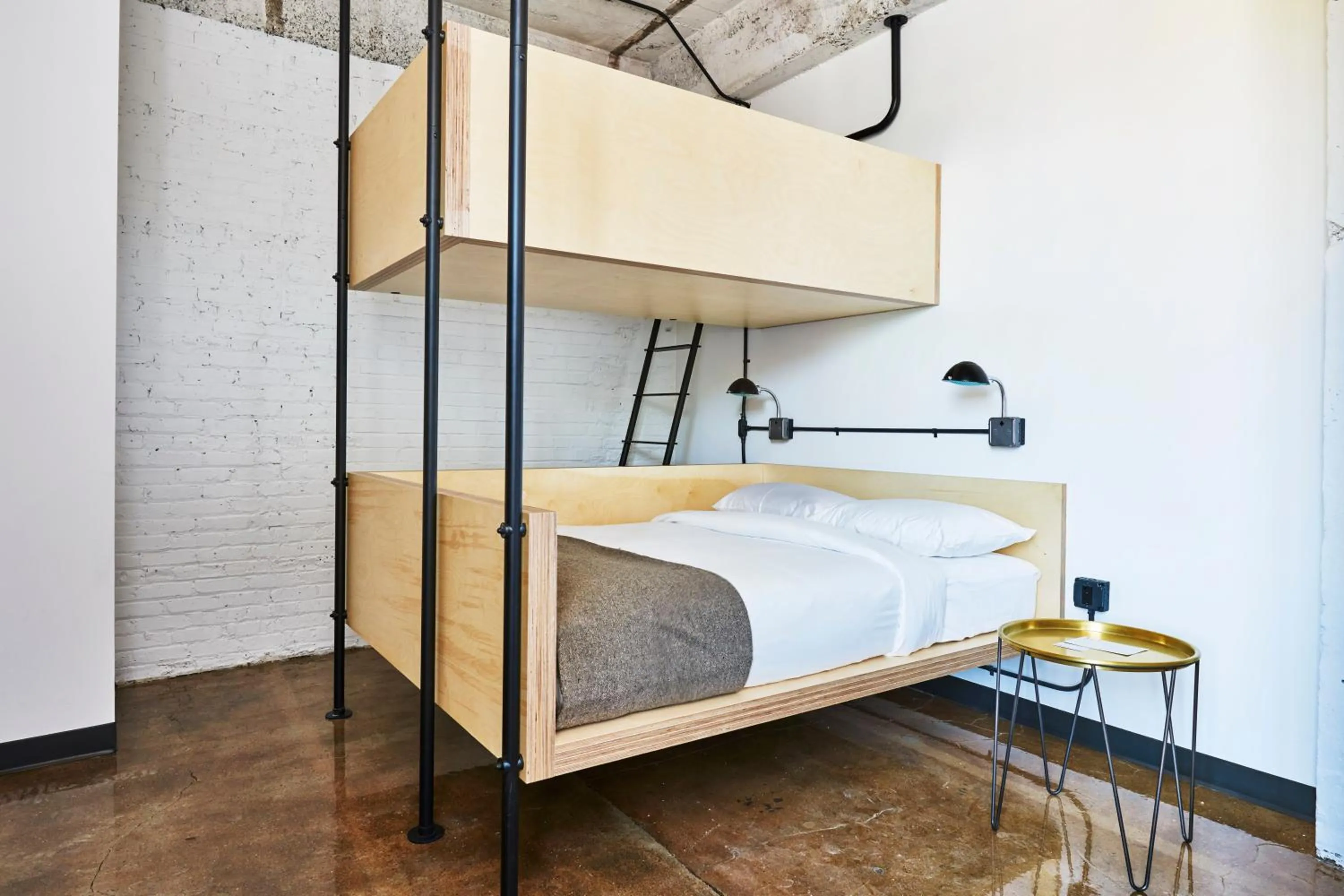 Bed in The Robey, Chicago, a Member of Design Hotels
