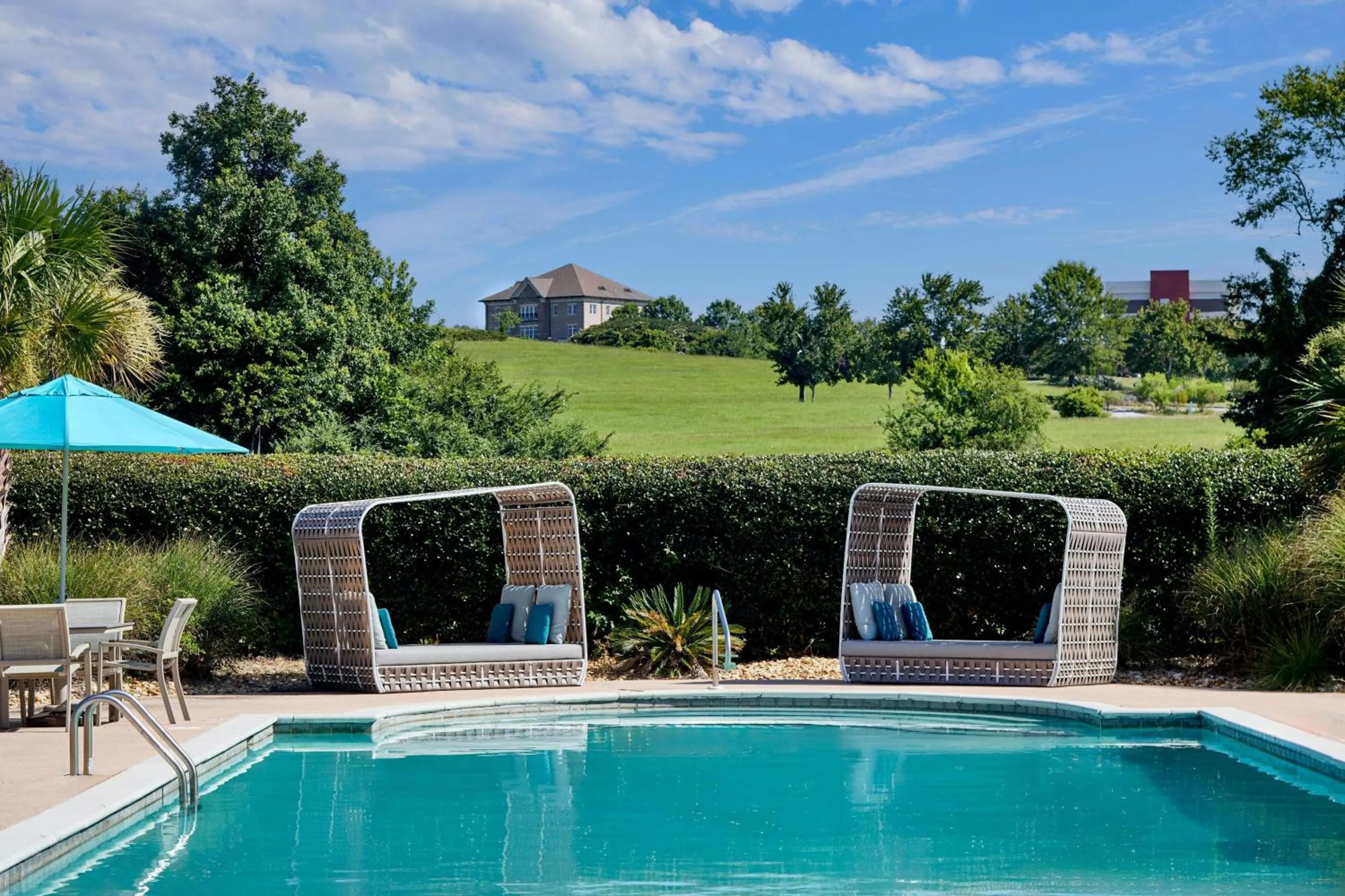 Swimming pool in Montgomery Marriott Prattville Hotel & Conf Ctr at Capitol Hill