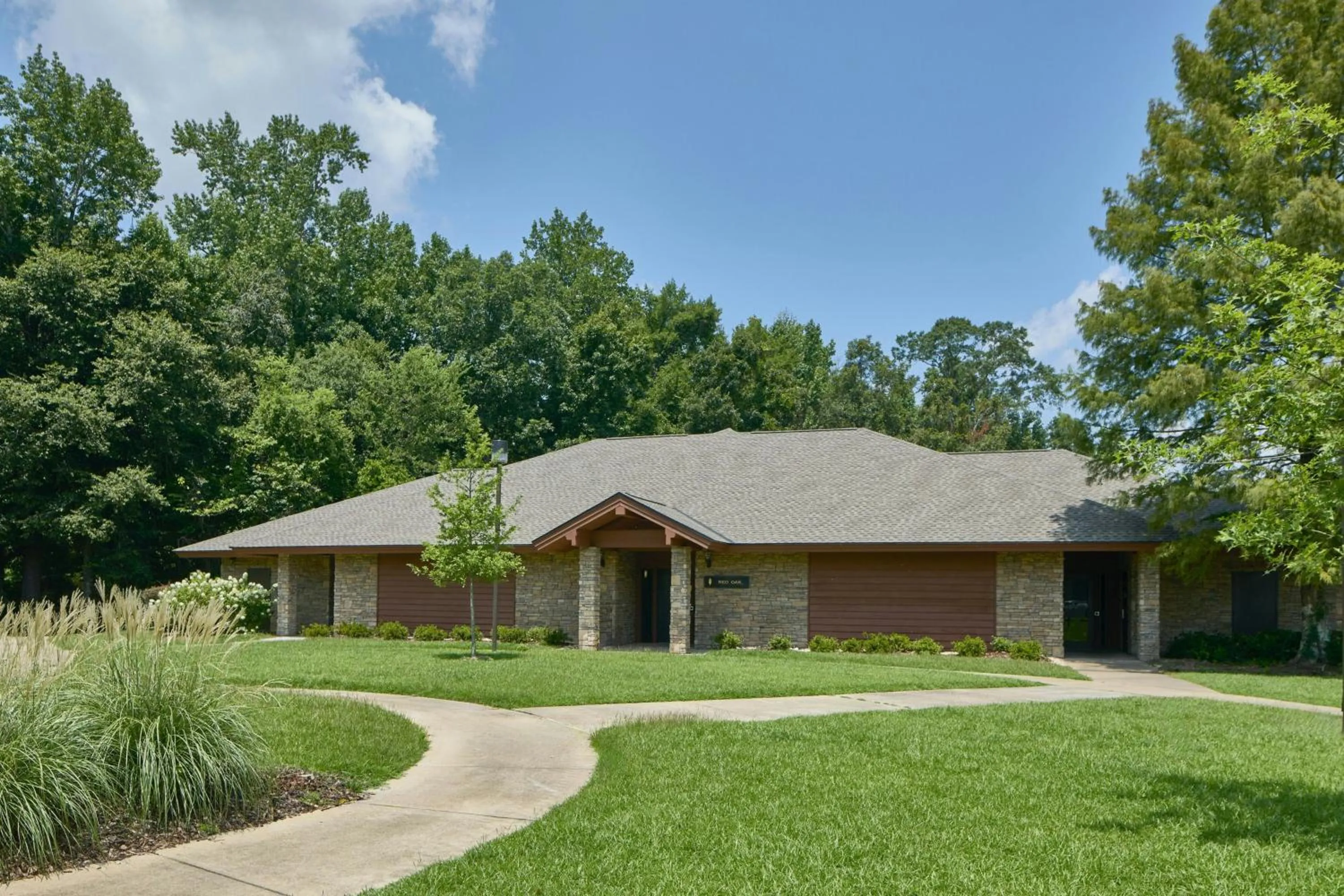 Property building in Montgomery Marriott Prattville Hotel & Conf Ctr at Capitol Hill