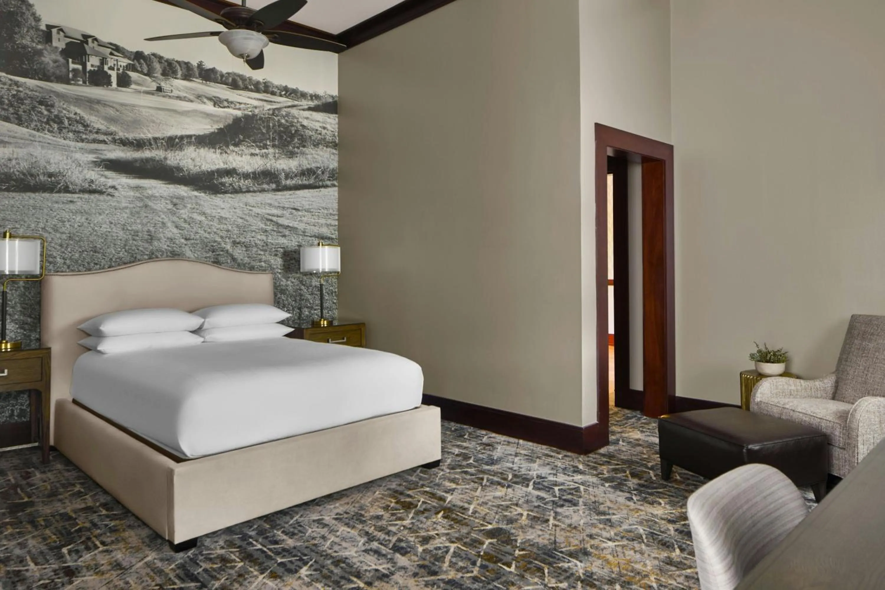 Other, Bed in Montgomery Marriott Prattville Hotel & Conf Ctr at Capitol Hill