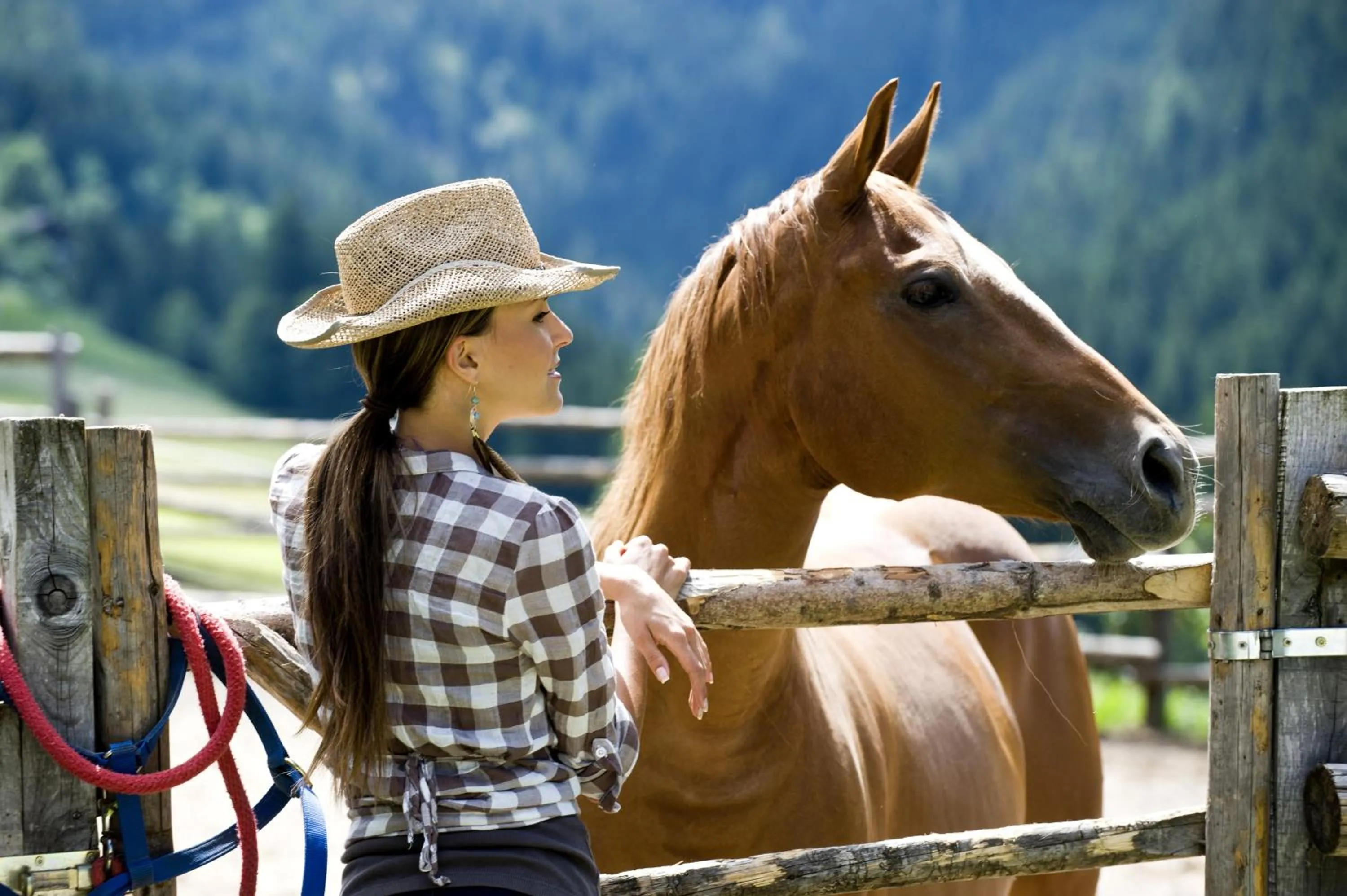 Horse-riding in Romantik Hotel Post