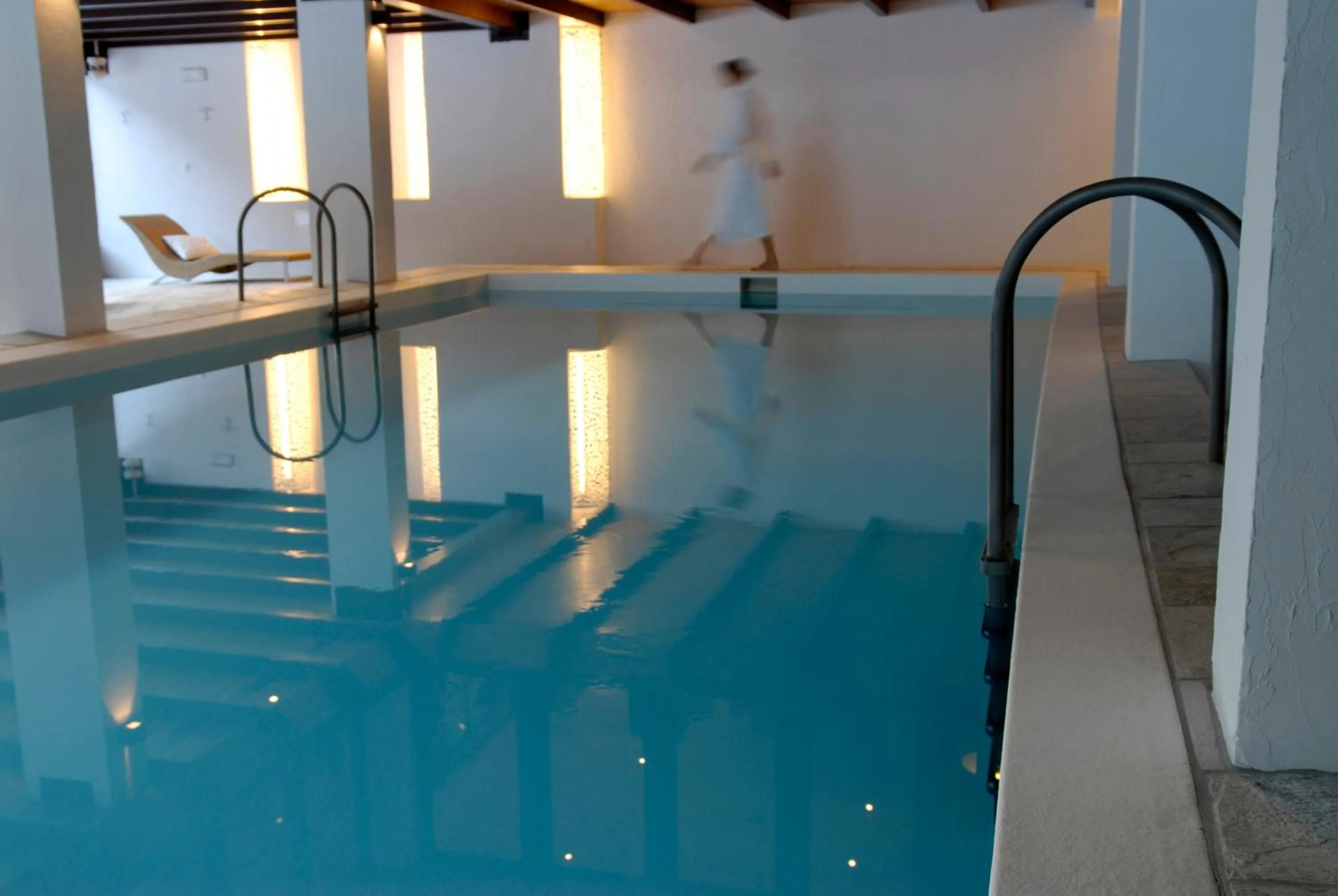 Swimming pool in Romantik Hotel Post