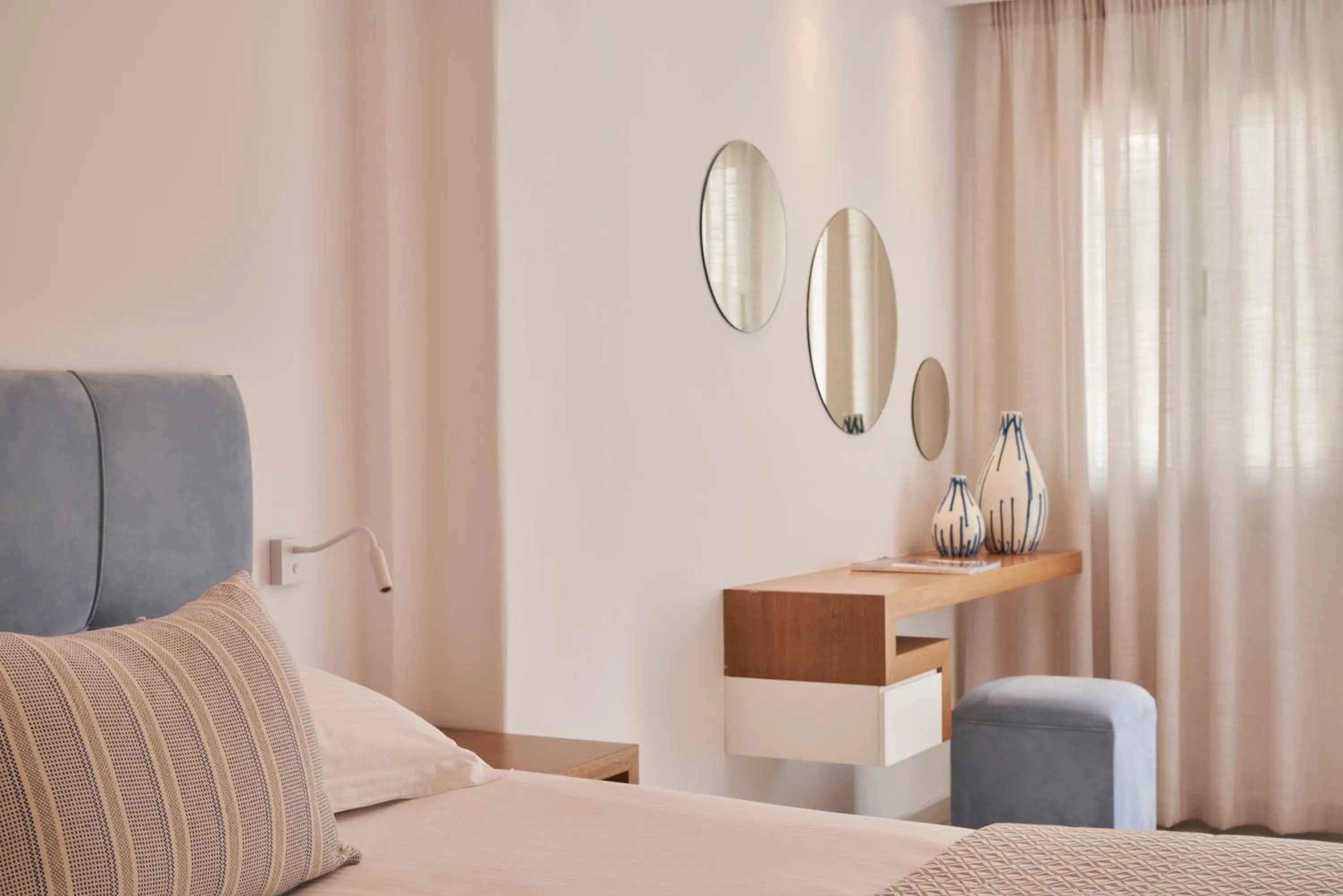 Bedroom, Bed in Paradise View Hotel