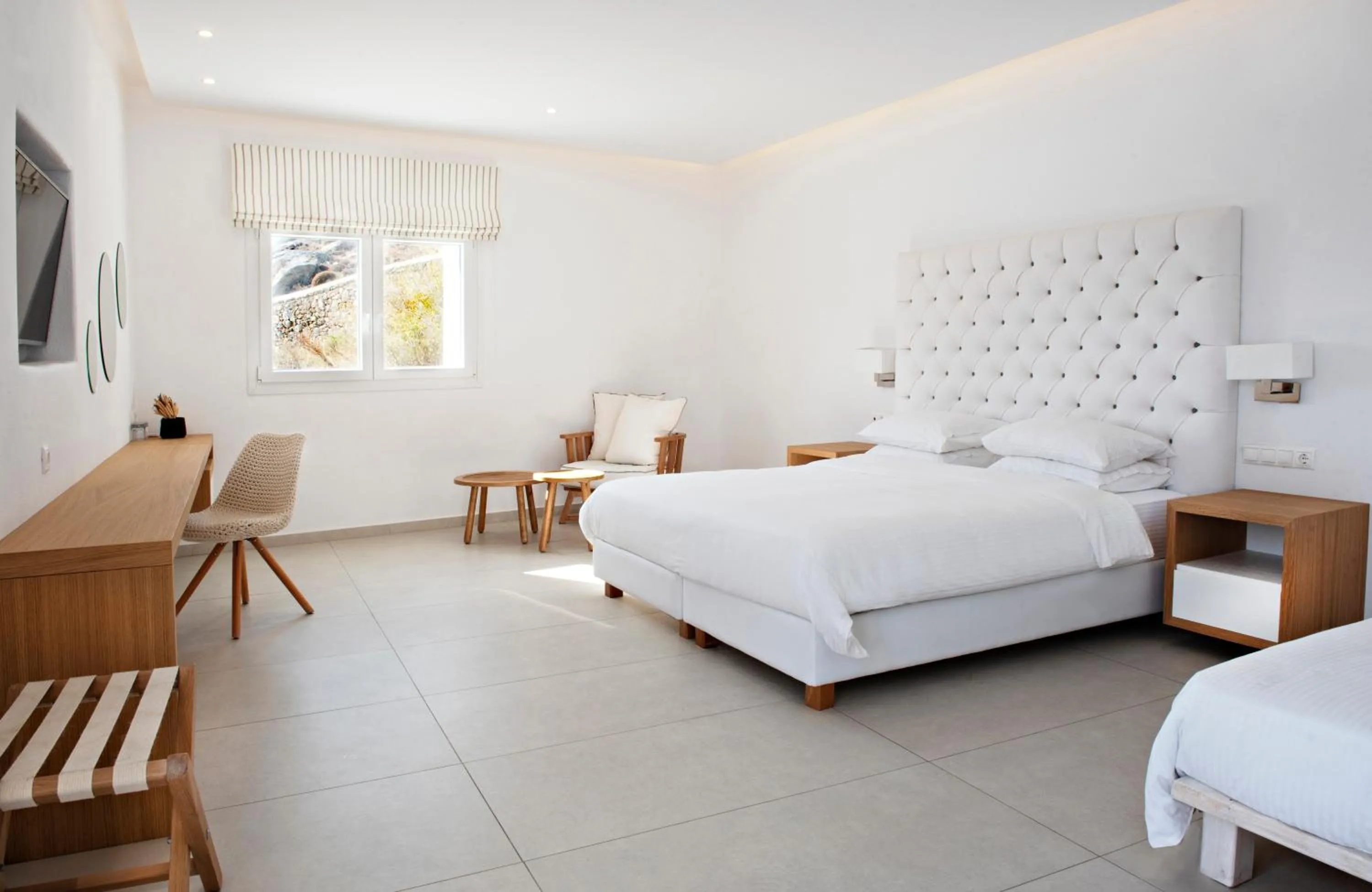 Photo of the whole room, Bed in Paradise View Hotel