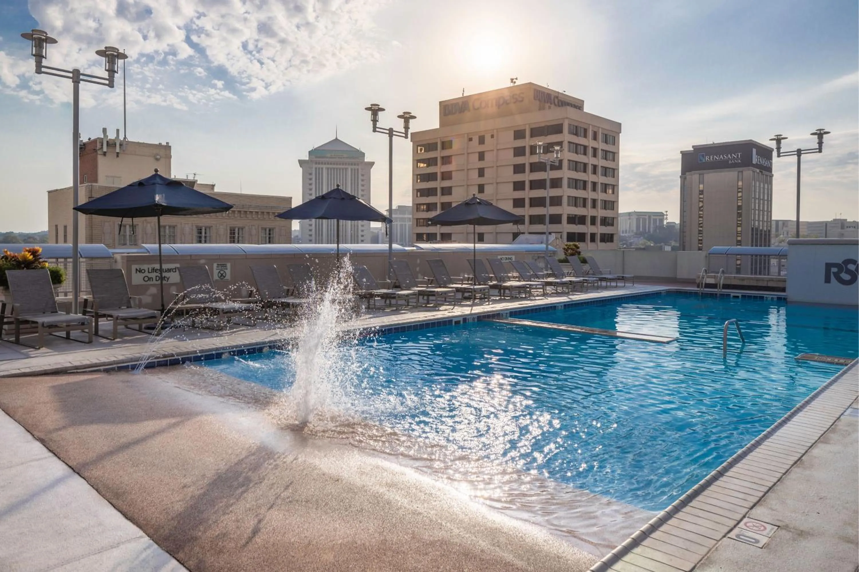 Swimming pool in Renaissance Montgomery Hotel & Spa at the Convention Center