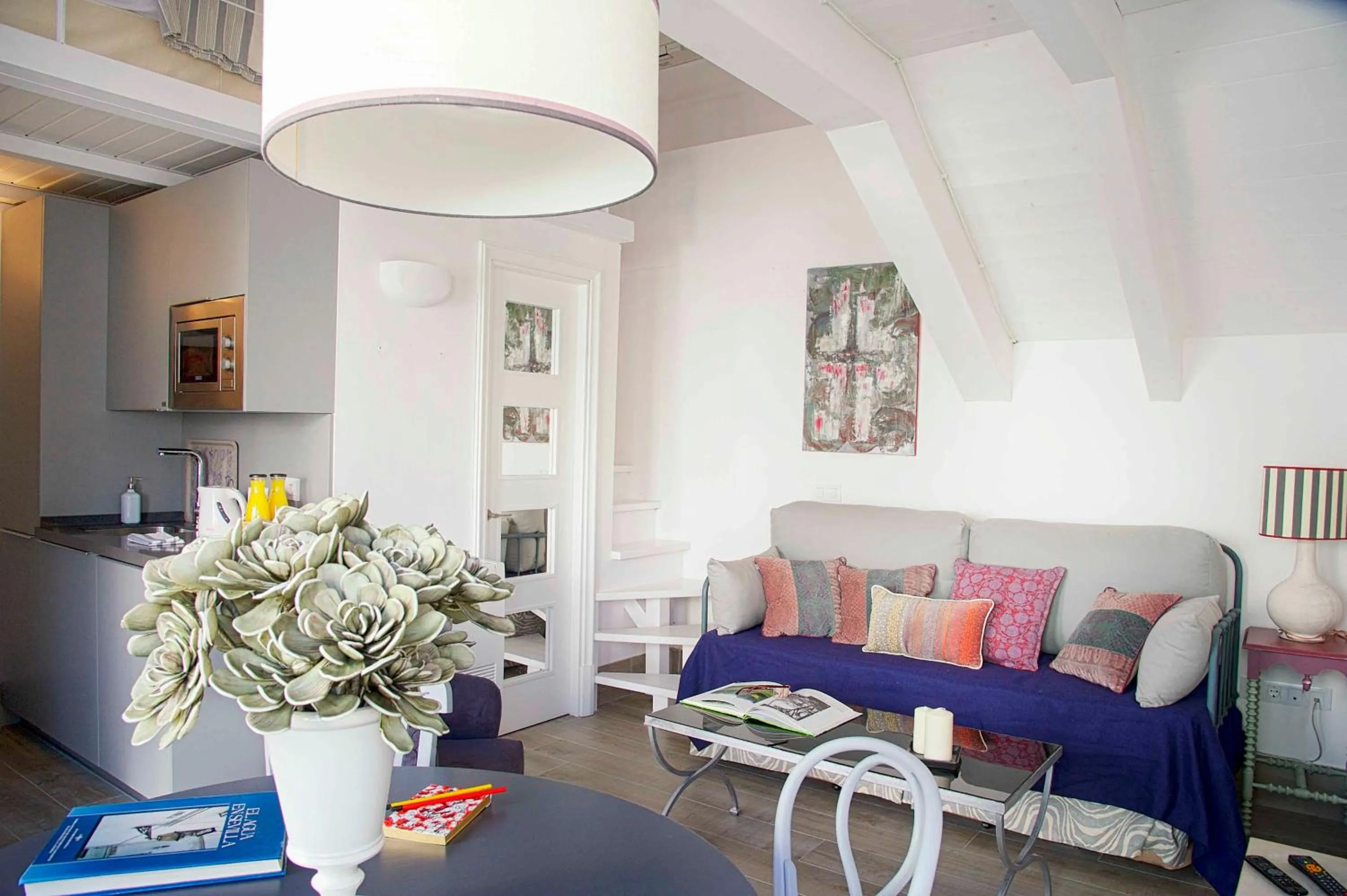 Living room in Overland Suites Catedral