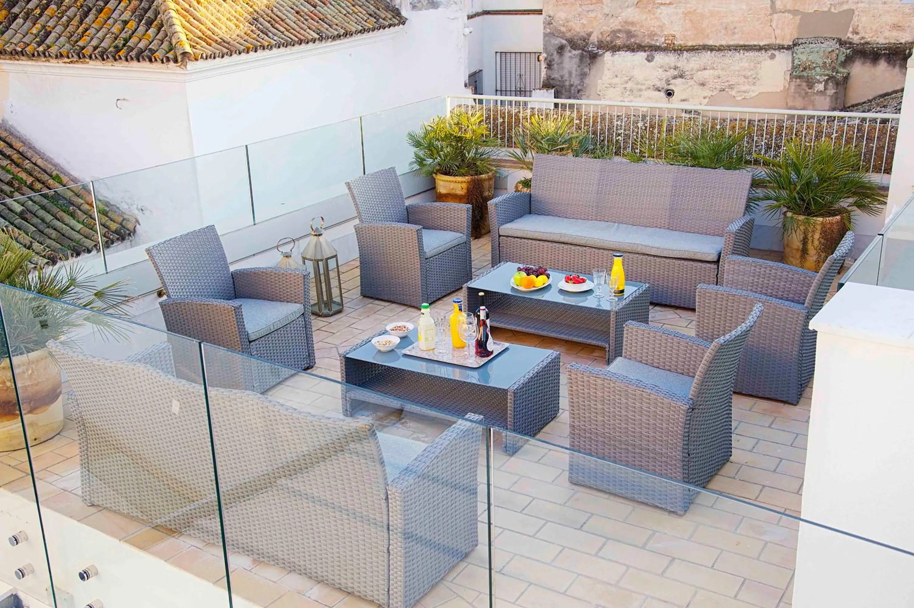 Property building in Overland Suites Catedral