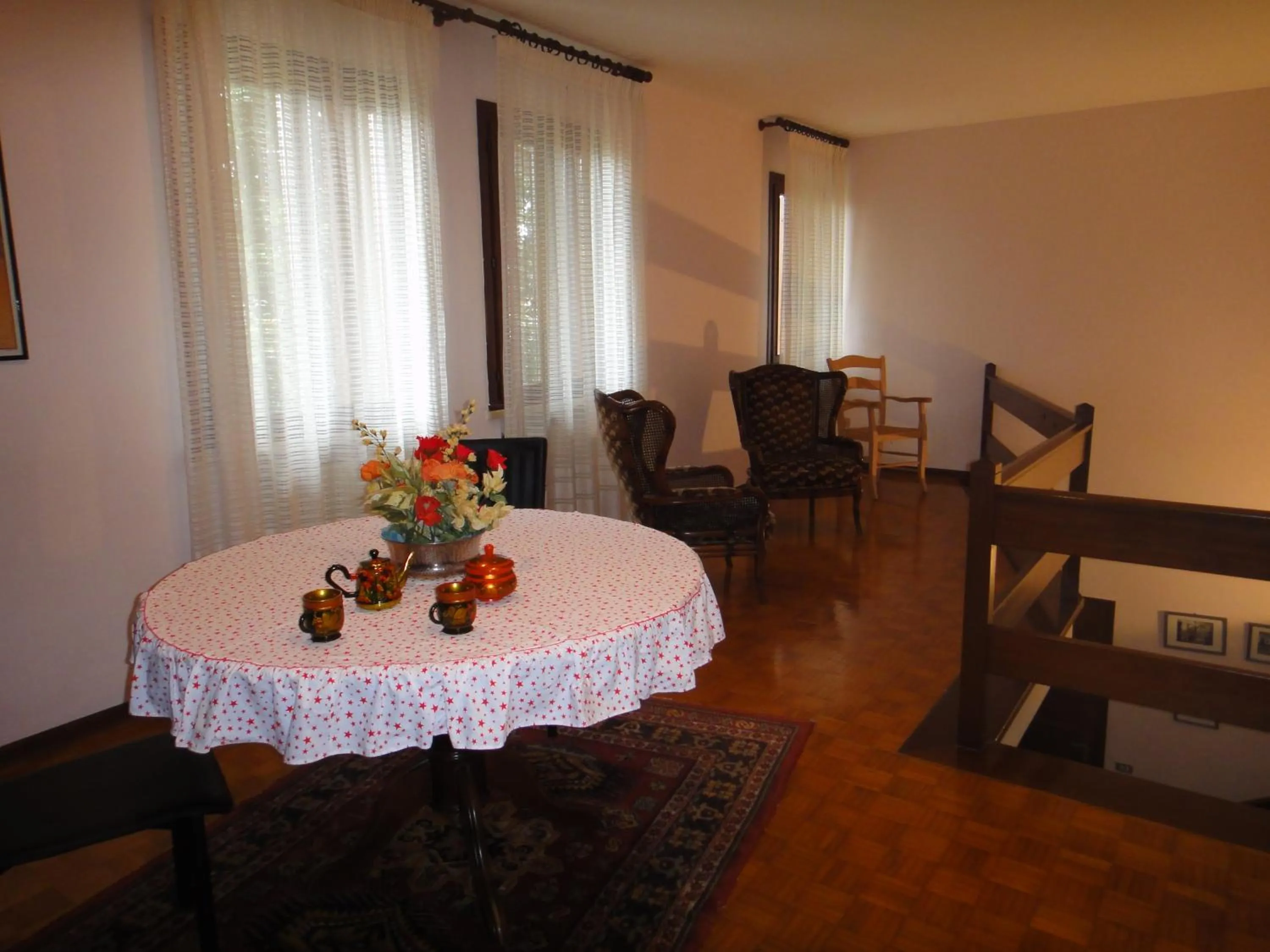 Dining area in Quo Vadis Qui Vieni