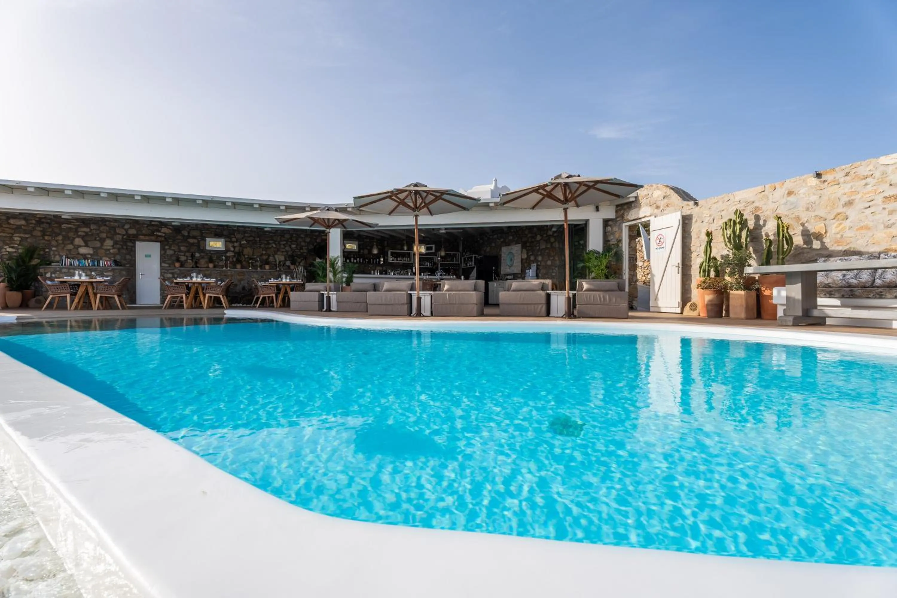 Restaurant/places to eat in Salty Houses