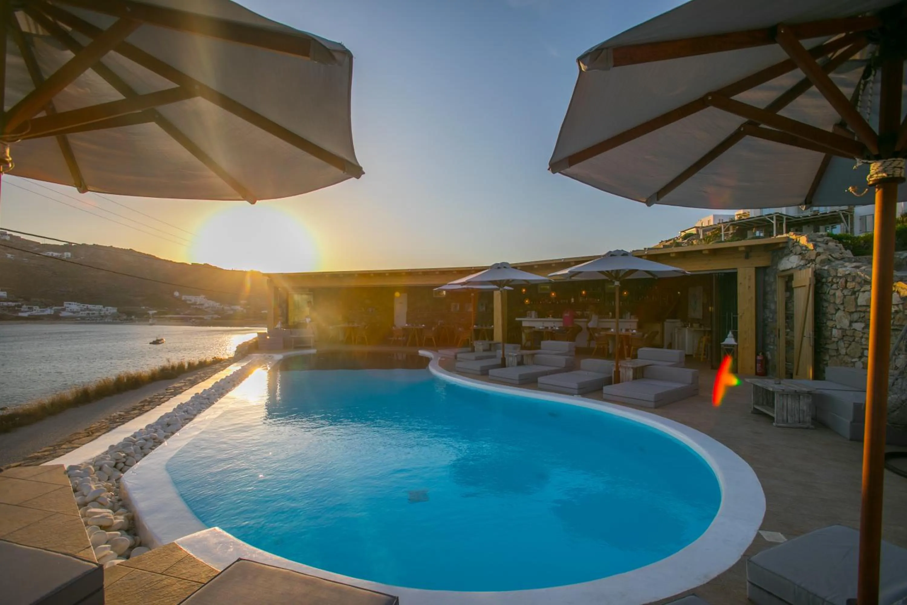 Restaurant/places to eat in Salty Houses