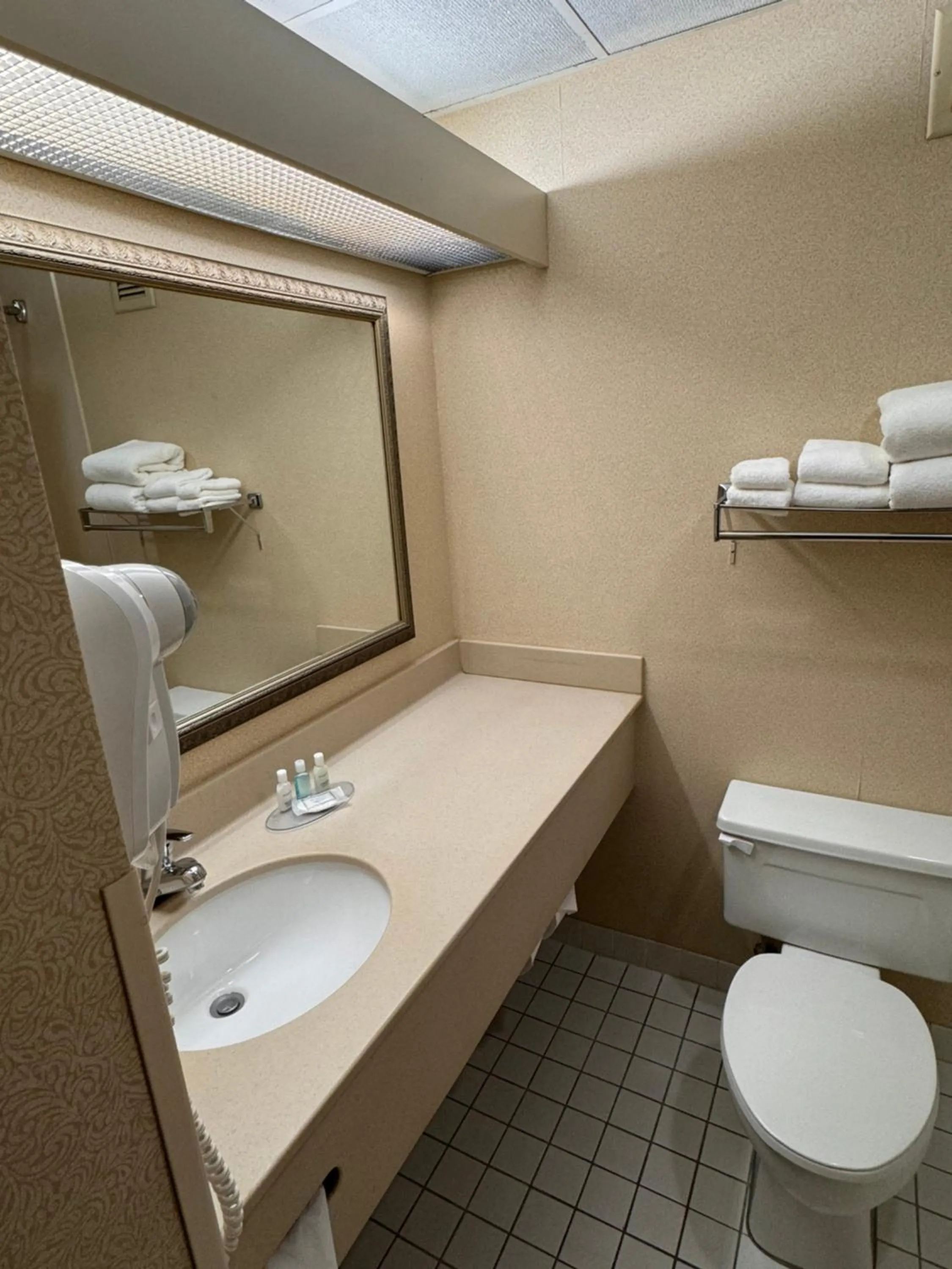 Bathroom in Clarion Inn Frederick Event Center