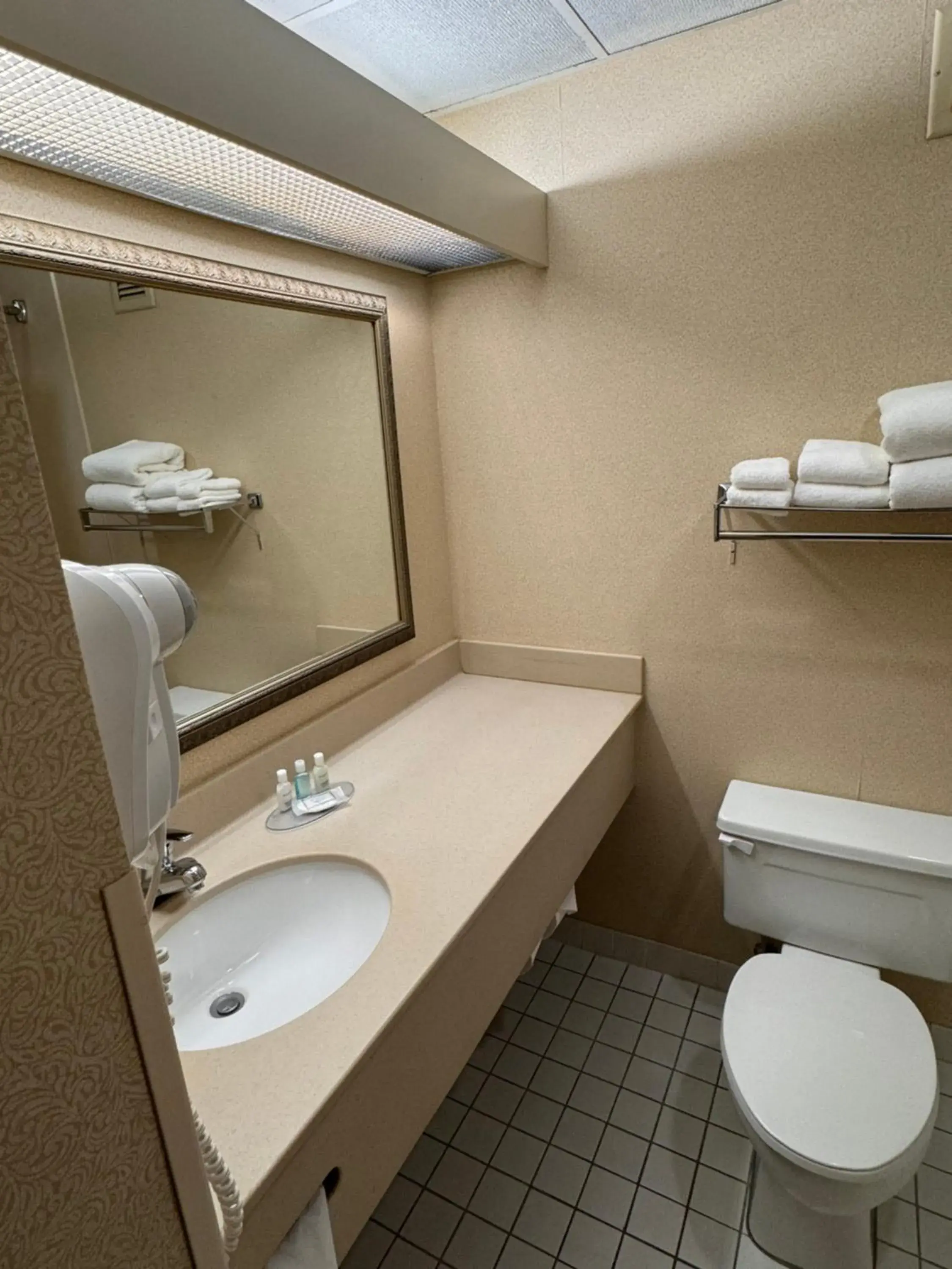 Queen Room with Two Queen Beds - Non-Smoking in Clarion Inn Frederick Event Center Queen Room with Two Queen Beds - Non-Smoking in Clarion Inn Frederick Event Center