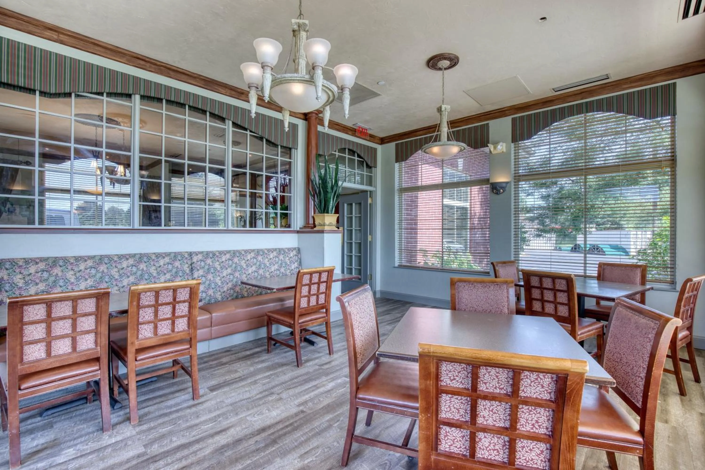 Restaurant/places to eat in Holiday Inn Hotel & Suites Madison West - Middleton by IHG