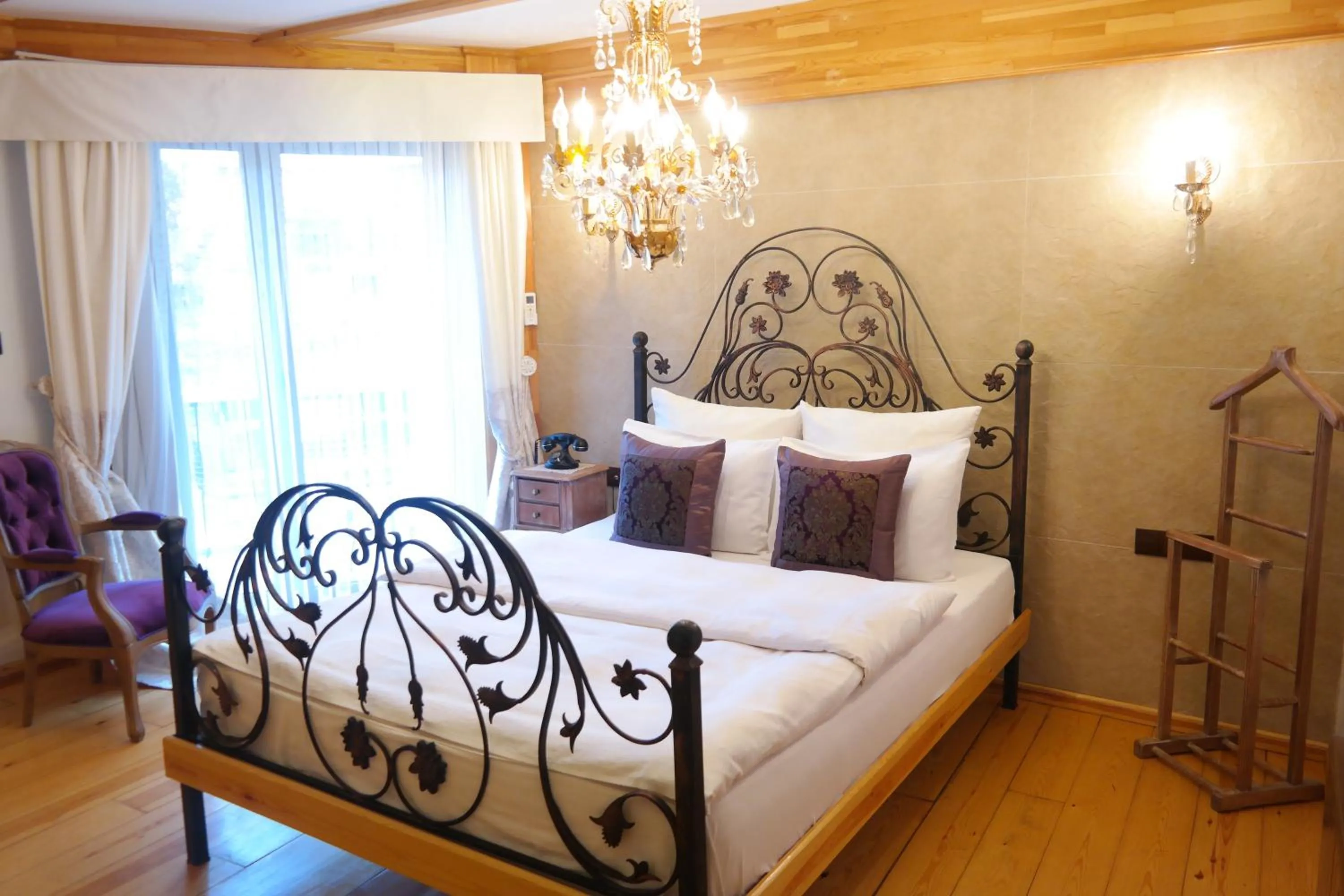 Bed in Aşıklar Otel By Şükrü