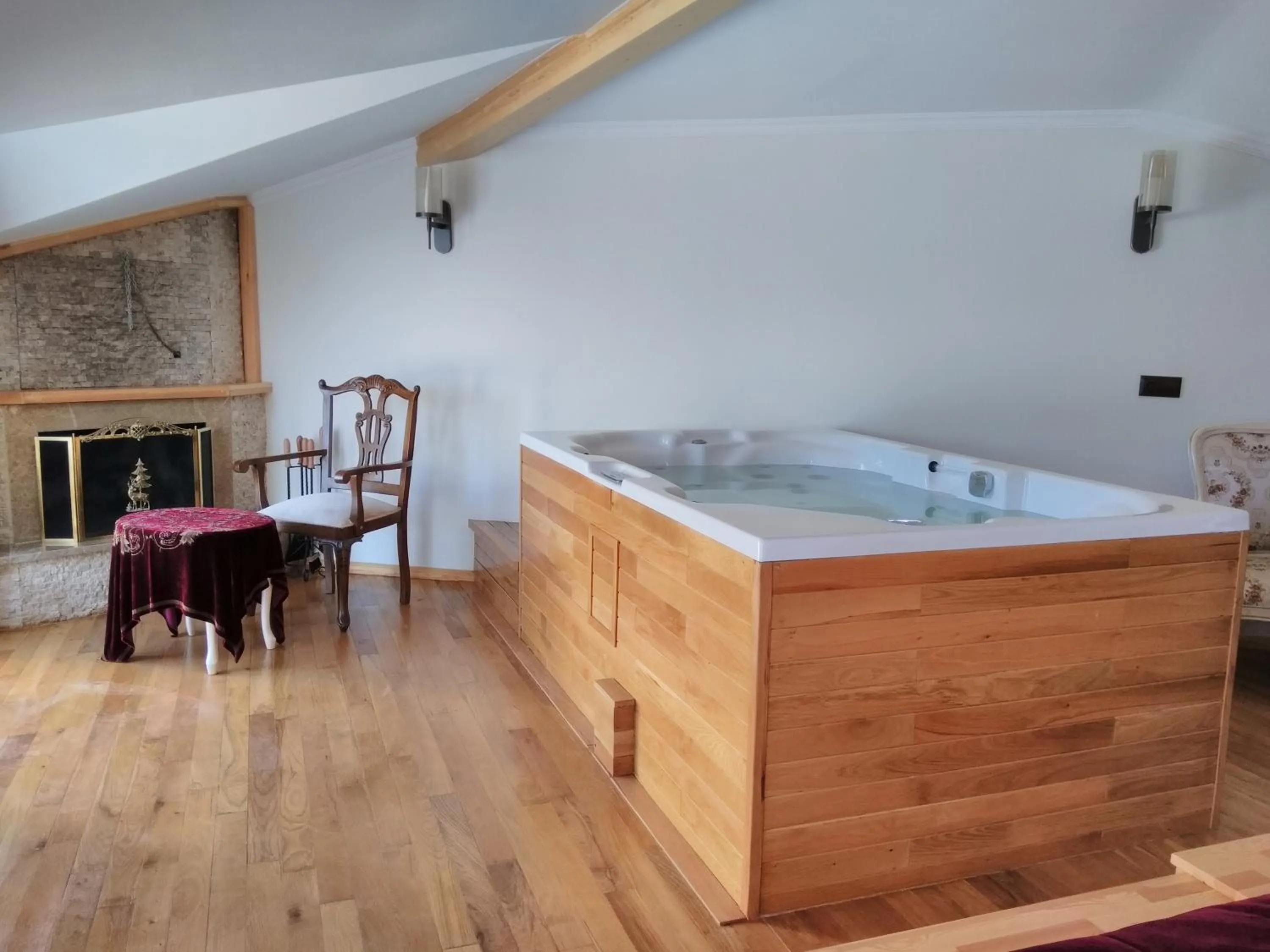 Decorative detail in Aşıklar Otel By Şükrü