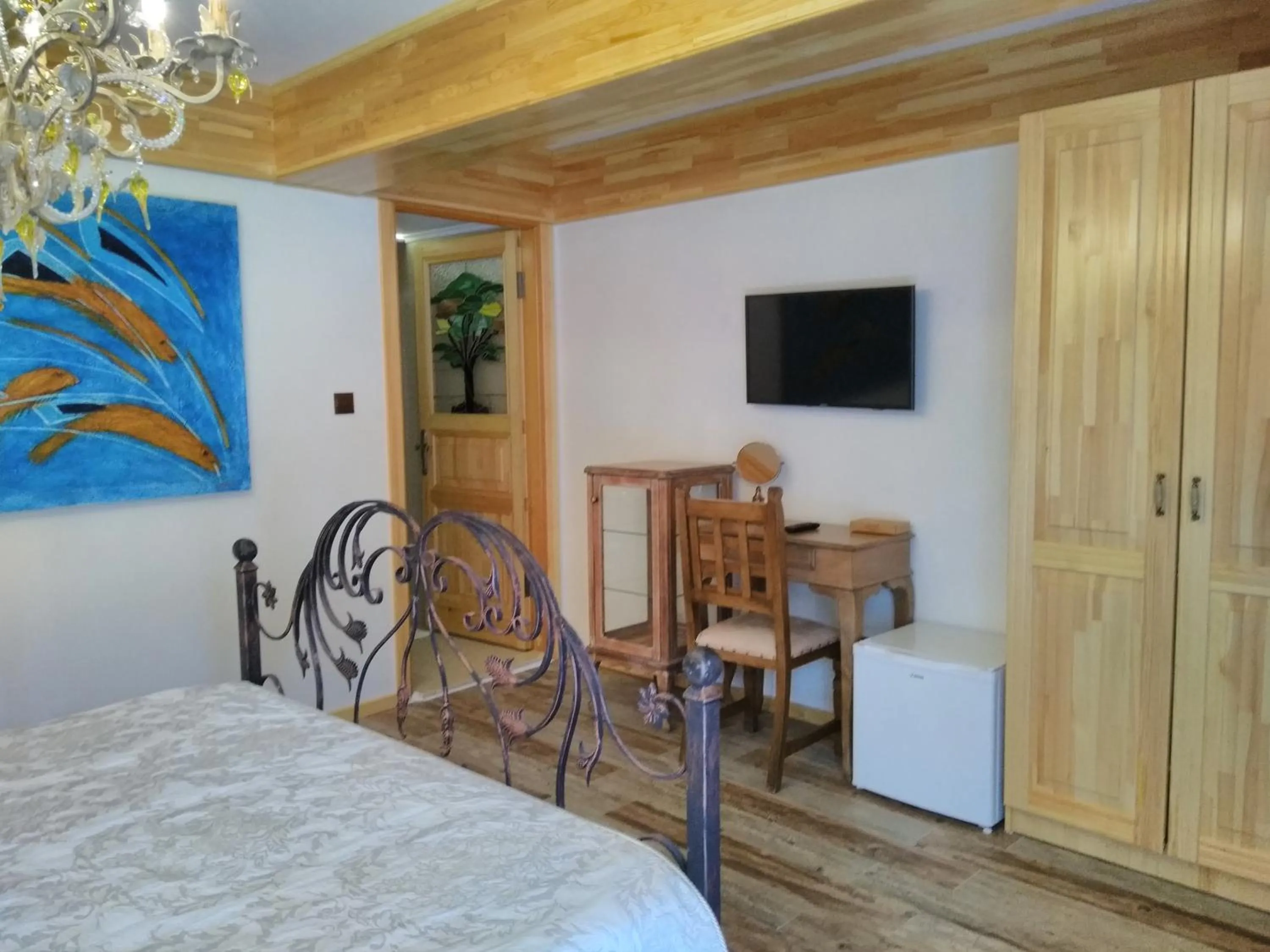 Decorative detail, Bed in Aşıklar Otel By Şükrü