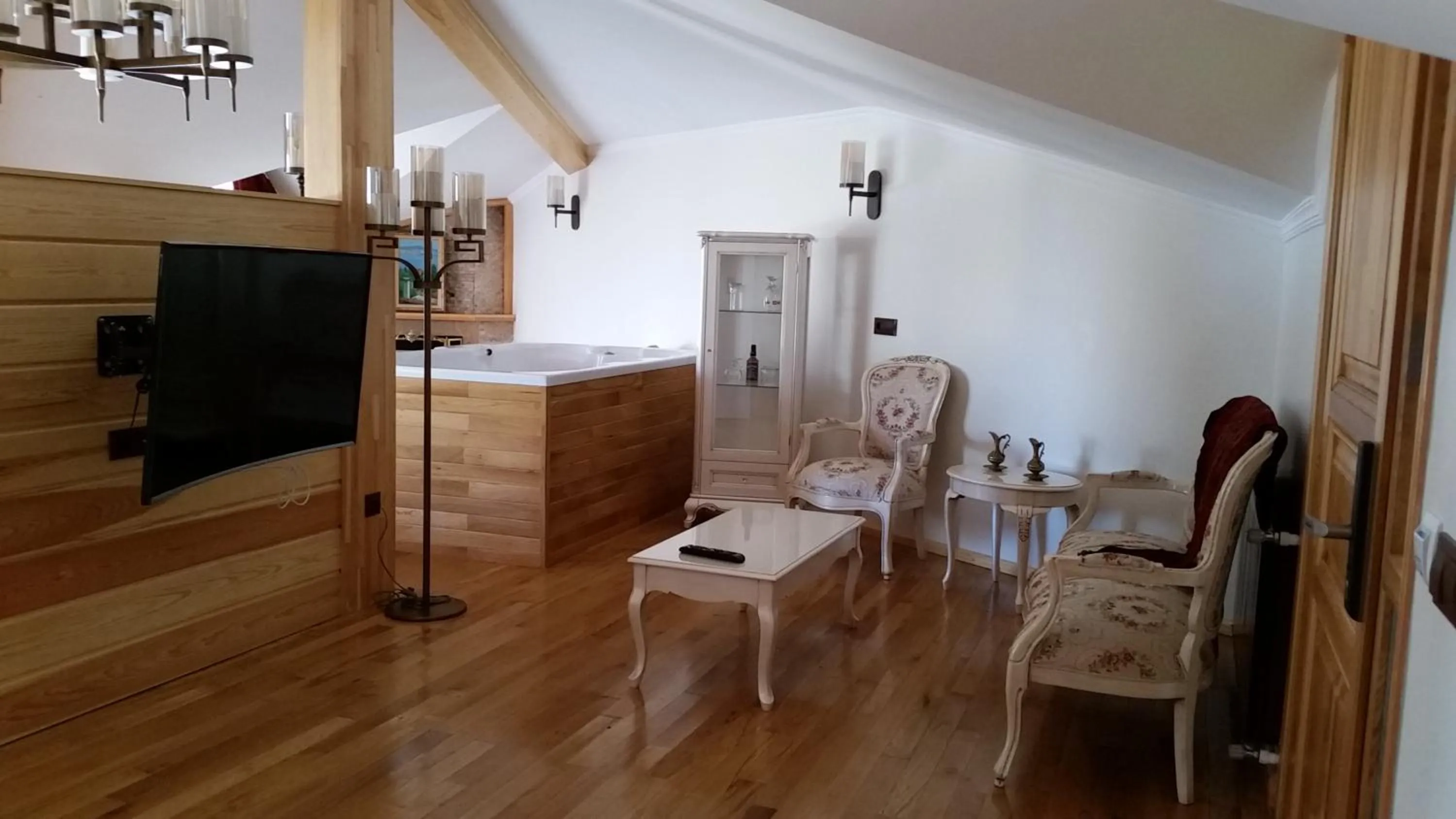 Decorative detail in Aşıklar Otel By Şükrü