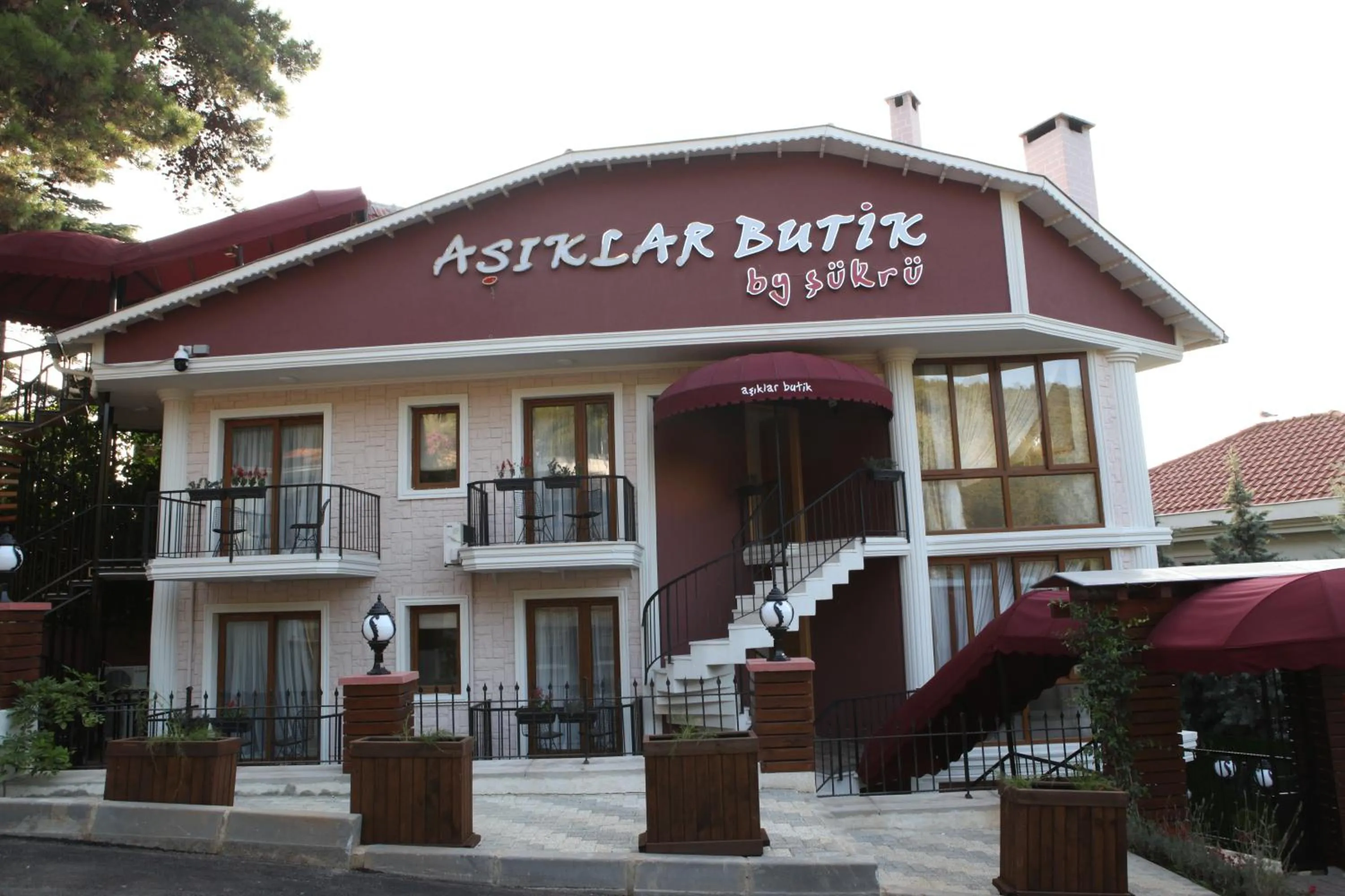Facade/entrance in Aşıklar Otel By Şükrü