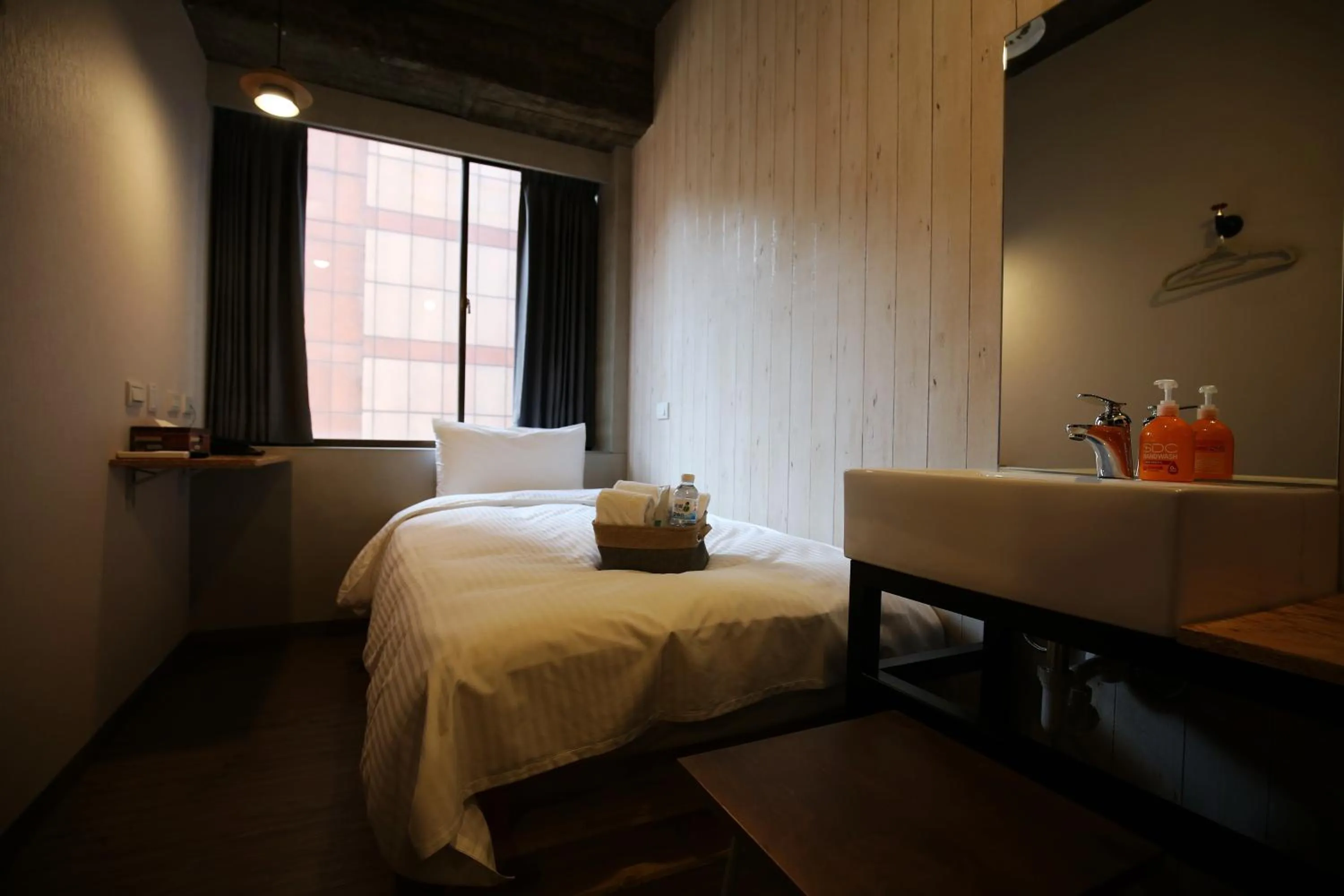 Bathroom, Bed in NYS Loft Hotel