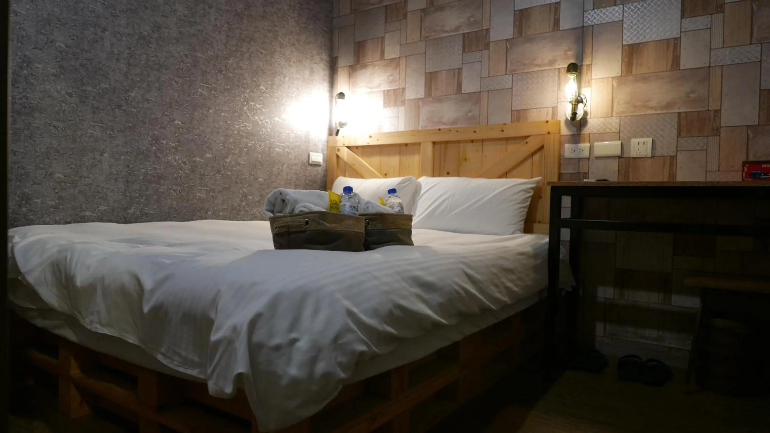 Bed in NYS Loft Hotel