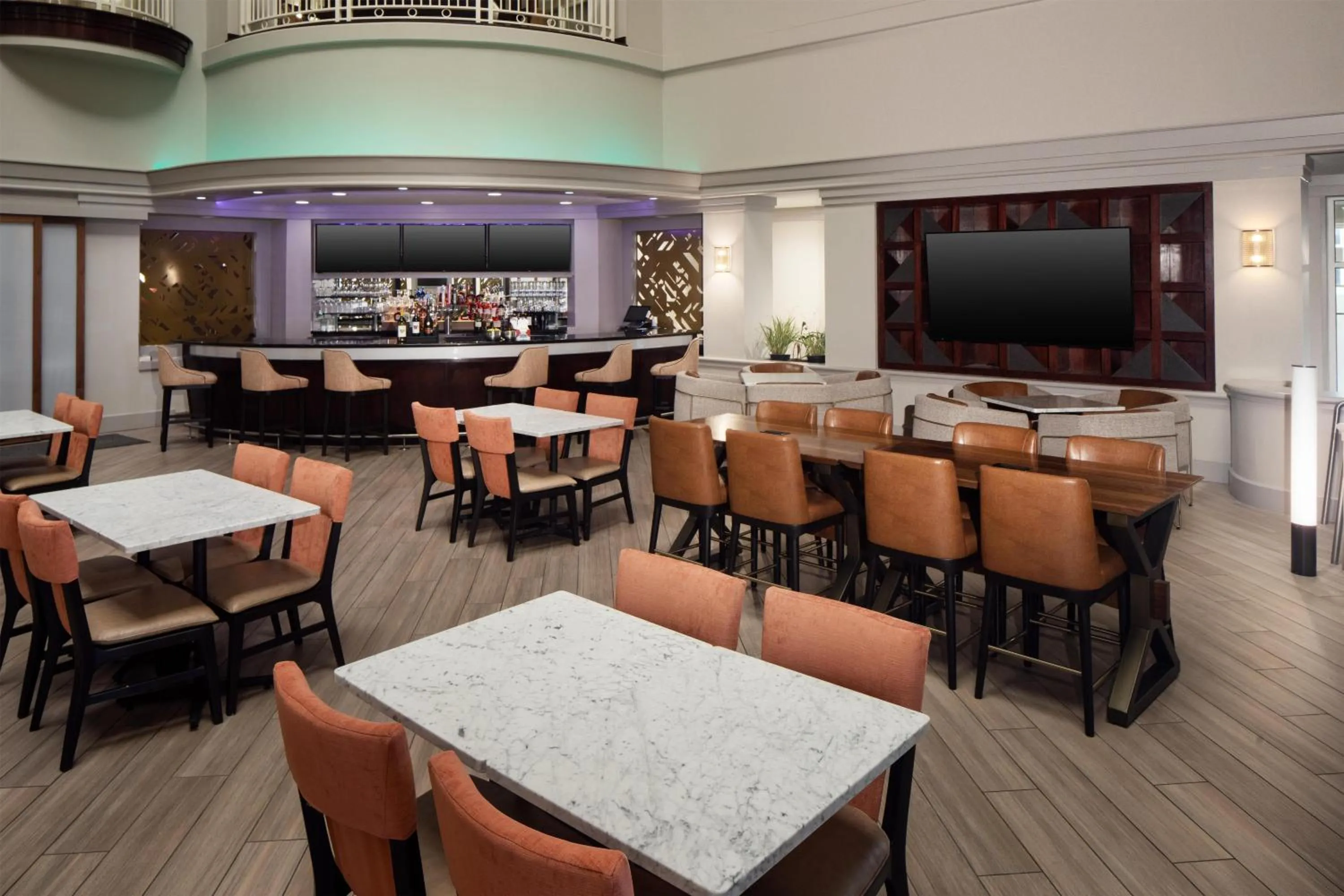 Lounge or bar in Embassy Suites by Hilton Laredo