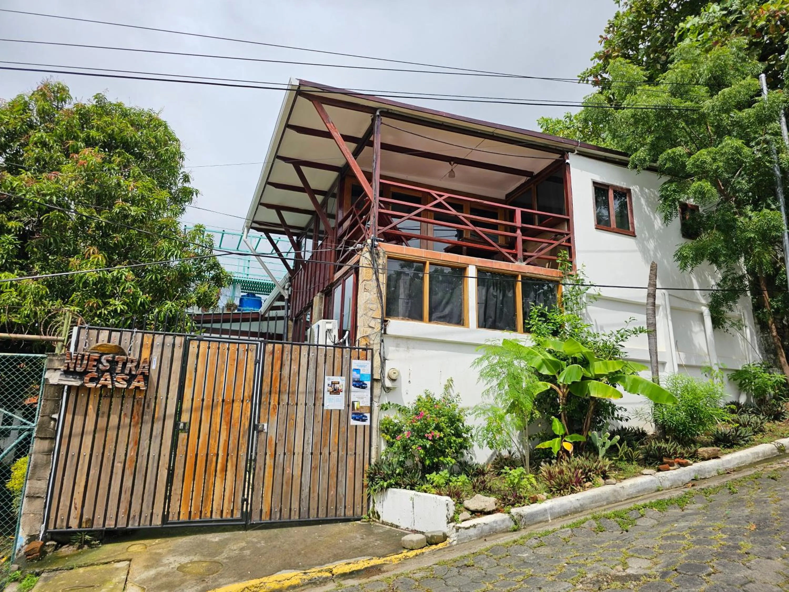 Property building in Nuestra Casa