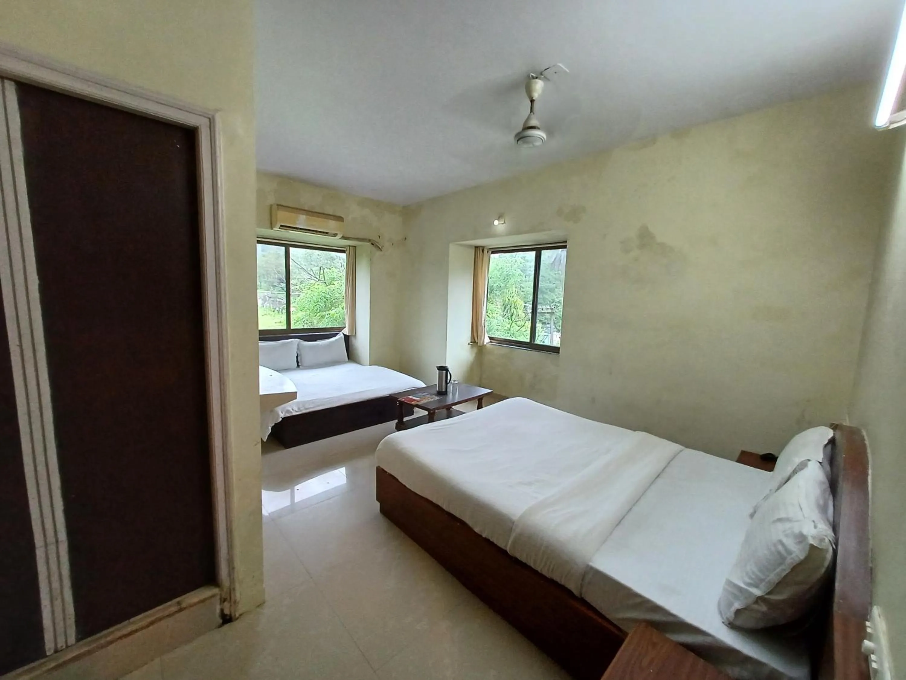 Bedroom, Bed in Hotel Blue Valley