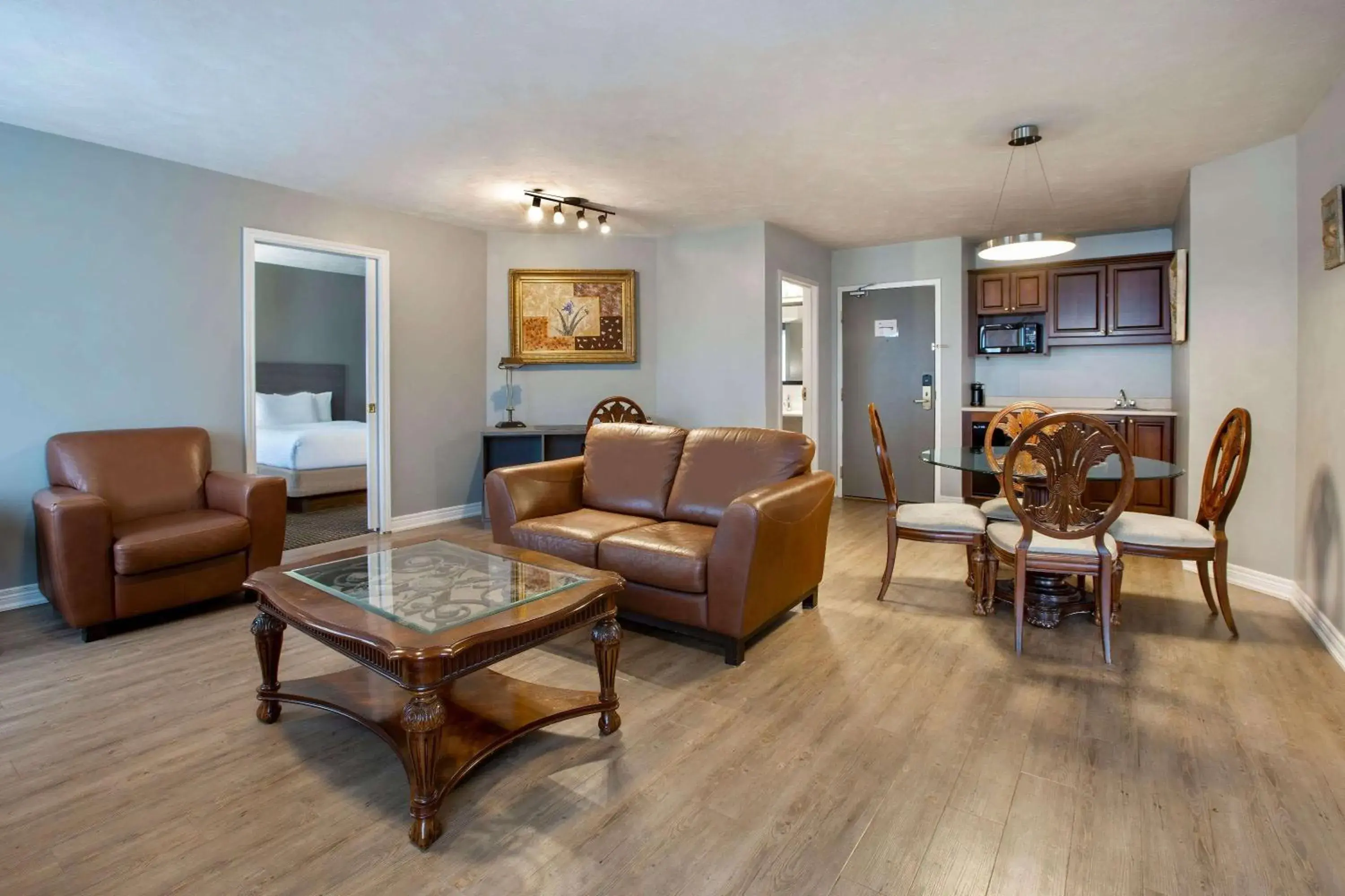 Two-Bedroom Presidential Suite with Two Queen Beds - Non-Smoking in Days Inn & Suites by Wyndham Moncton Two-Bedroom Presidential Suite with Two Queen Beds - Non-Smoking in Days Inn & Suites by Wyndham Moncton