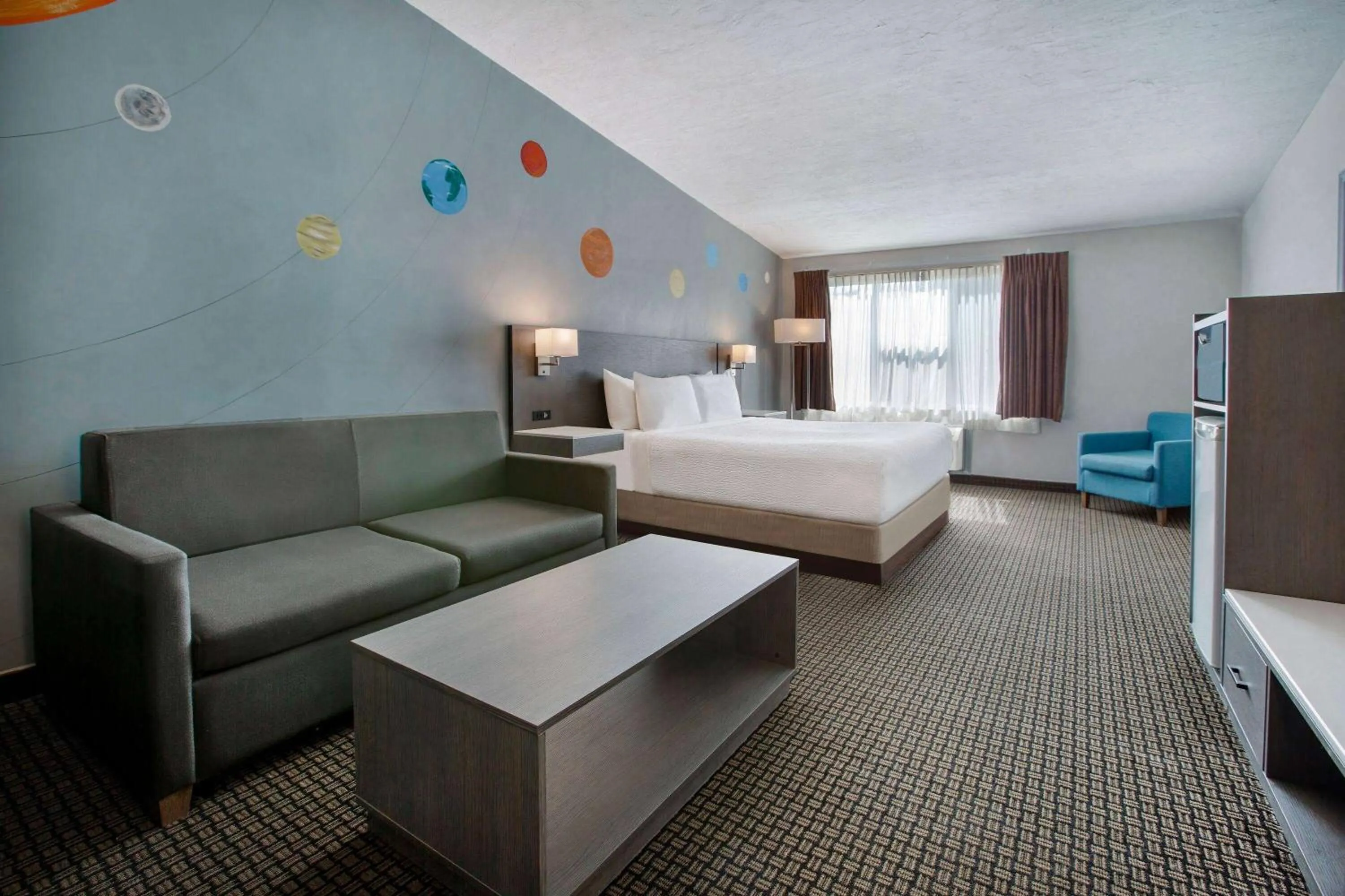 Photo of the whole room, Bed in Days Inn & Suites by Wyndham Moncton