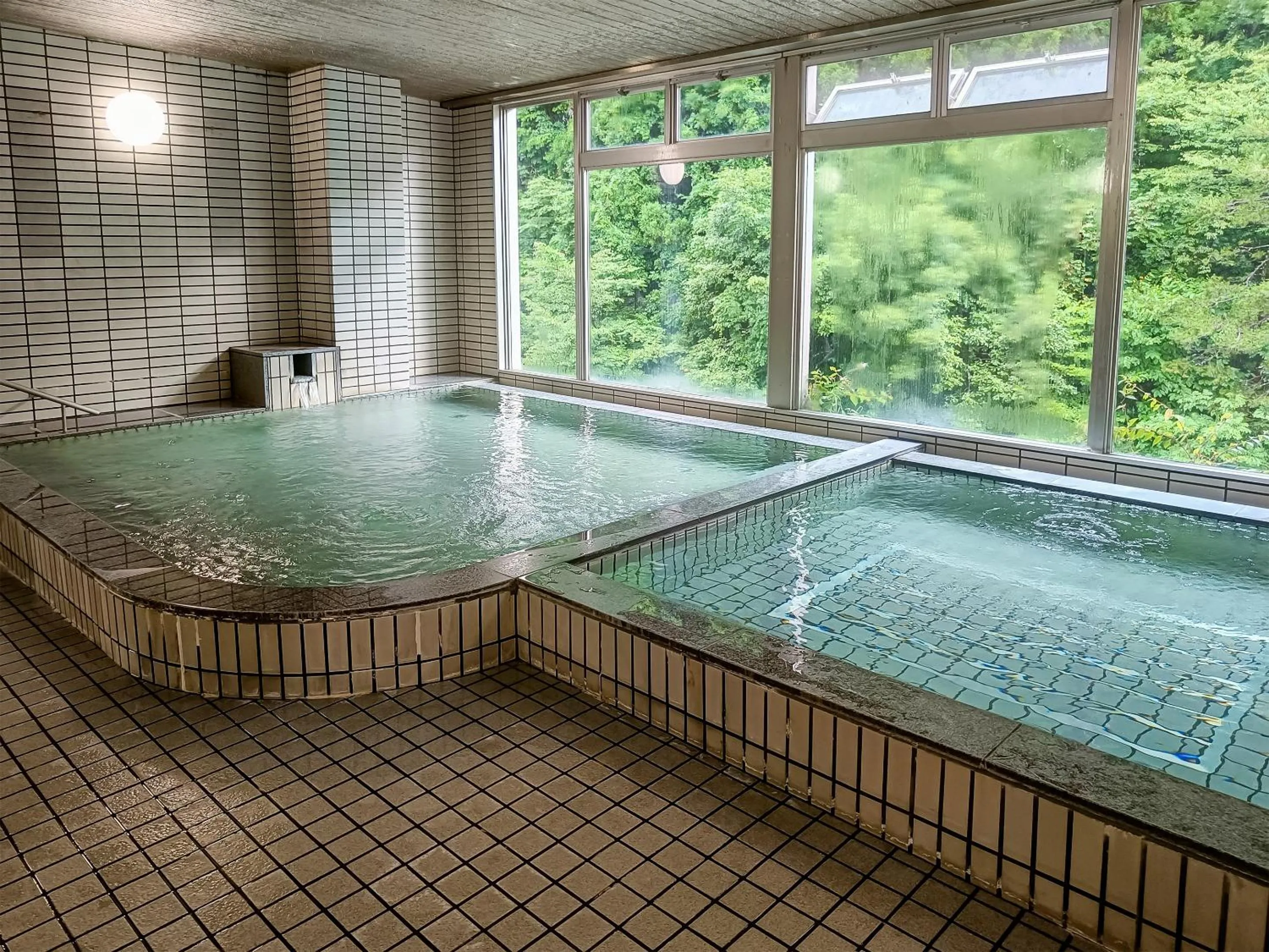 Hot Spring Bath in Hotel Nosegawa