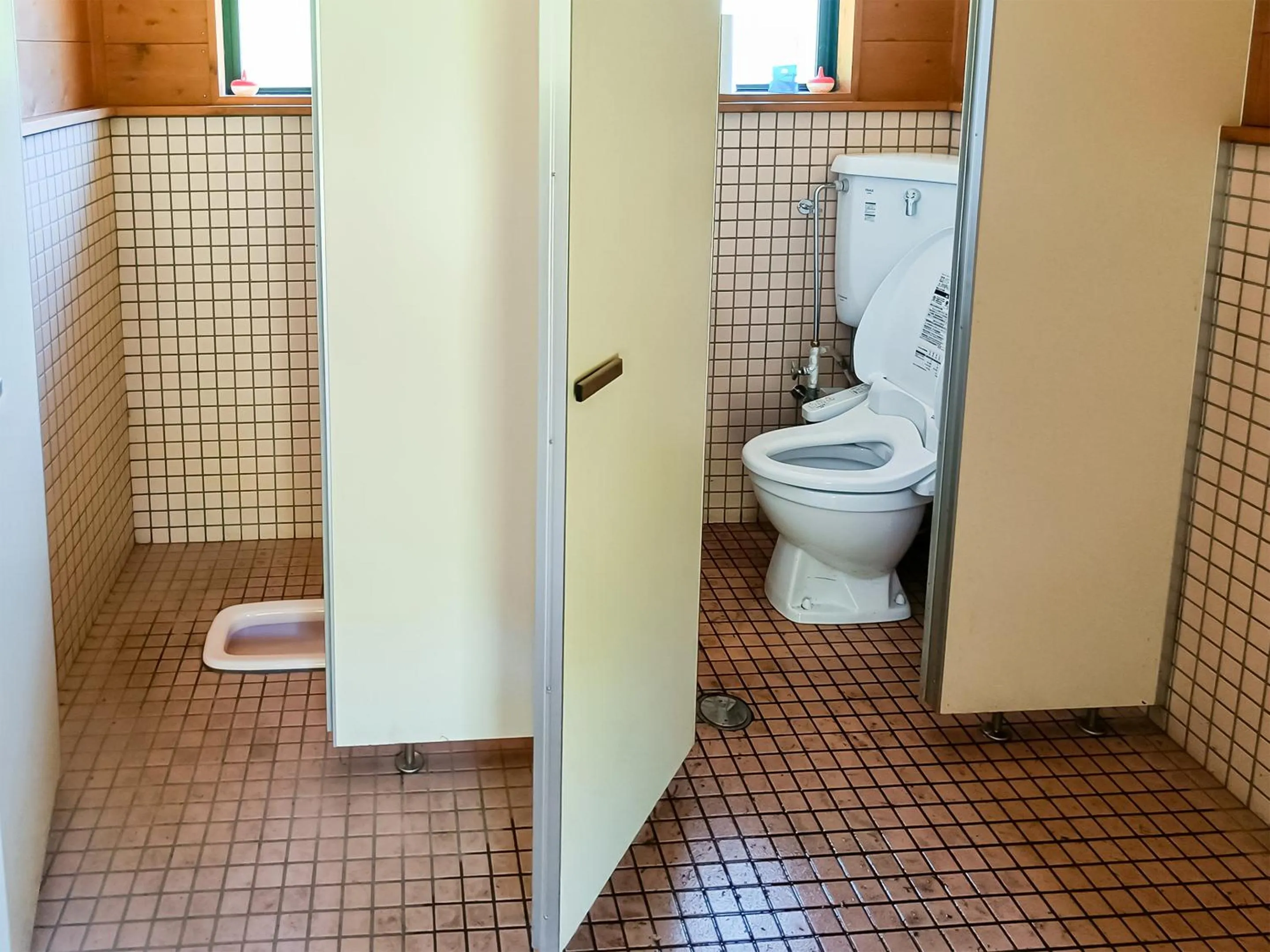 Toilet in Hotel Nosegawa