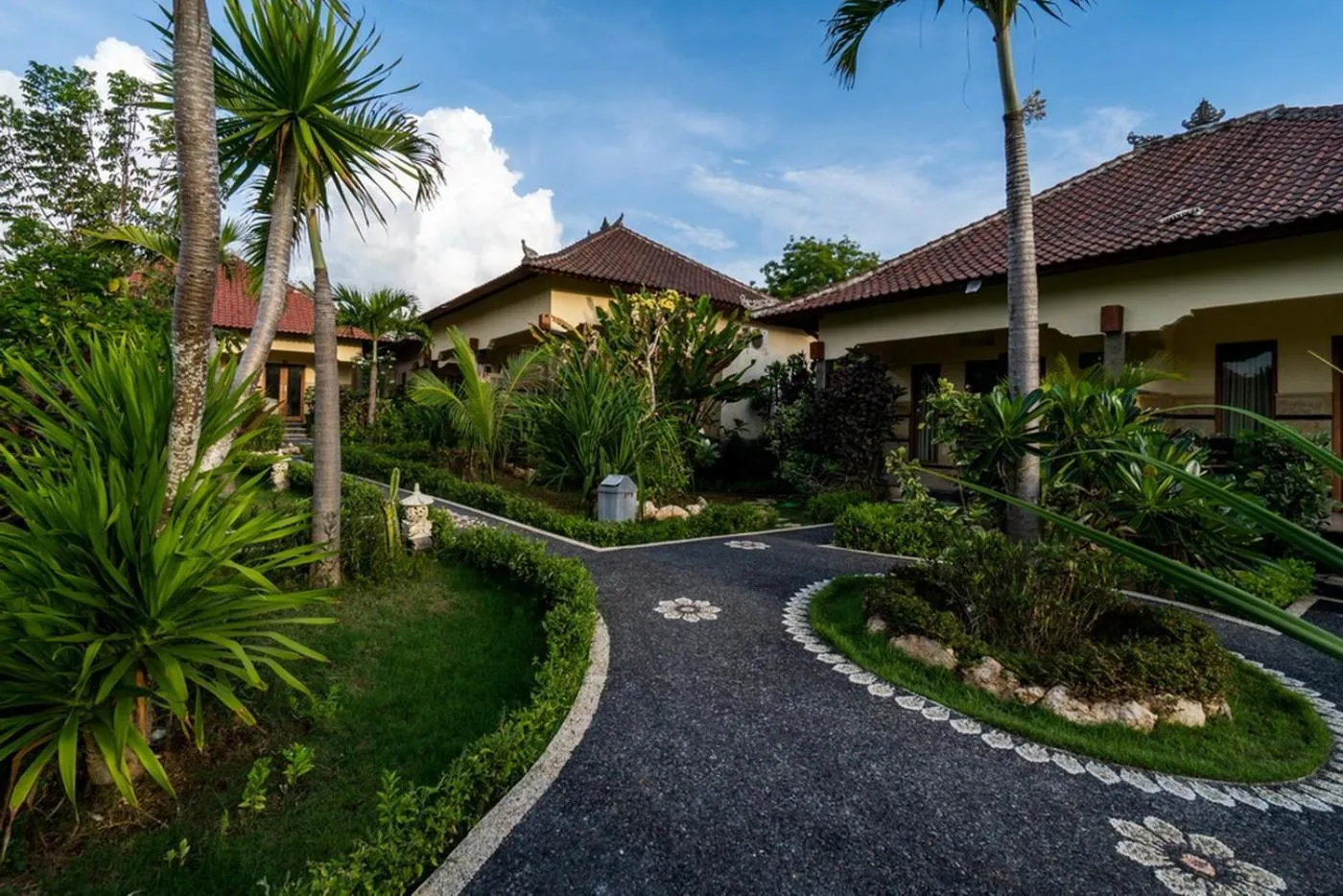 Property building in Sunset Cave Villas Lembongan