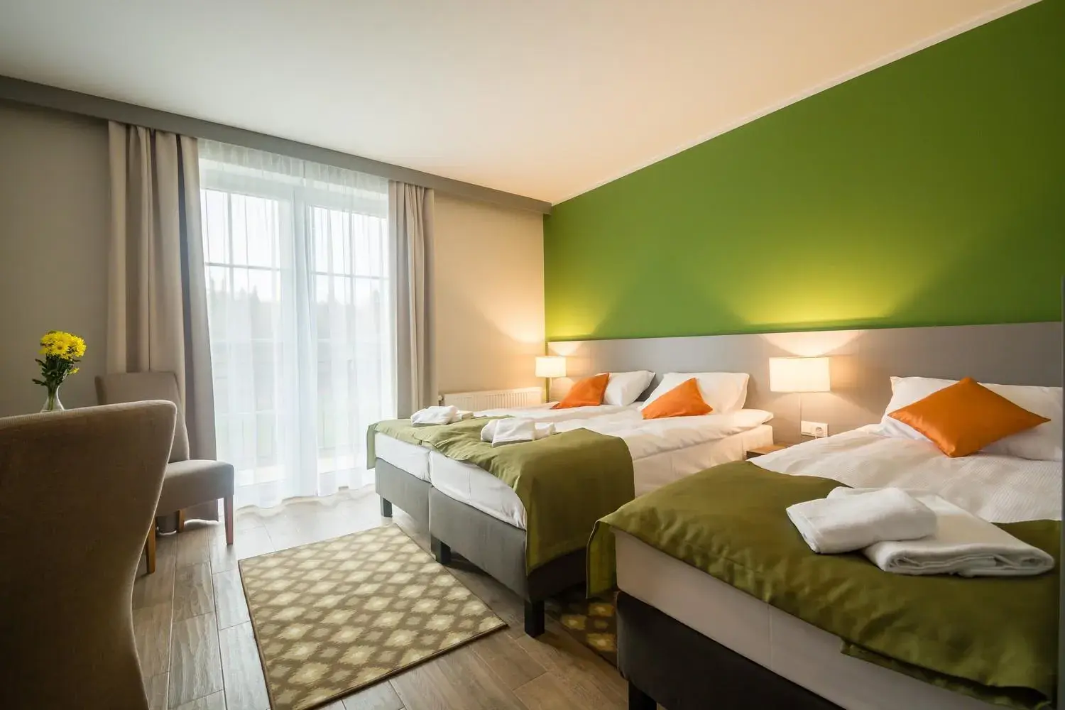 Triple Room with Private Bathroom in Hotel Nowy Zdrój - Centrum Zdrowia i Wypoczynku Triple Room with Private Bathroom in Hotel Nowy Zdrój - Centrum Zdrowia i Wypoczynku