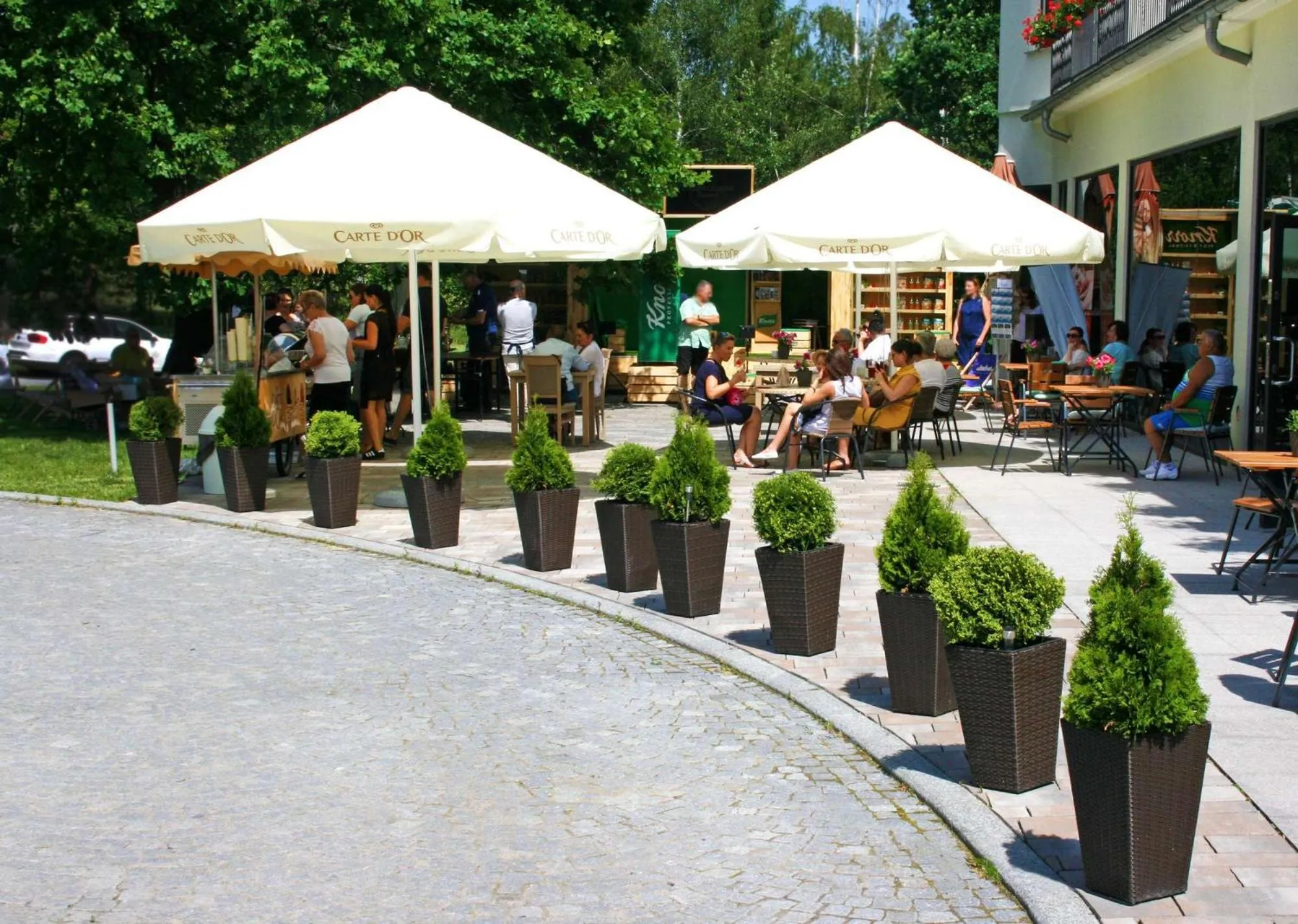 Patio in Hotel Nowy Zdrój - Centrum Zdrowia i Wypoczynku