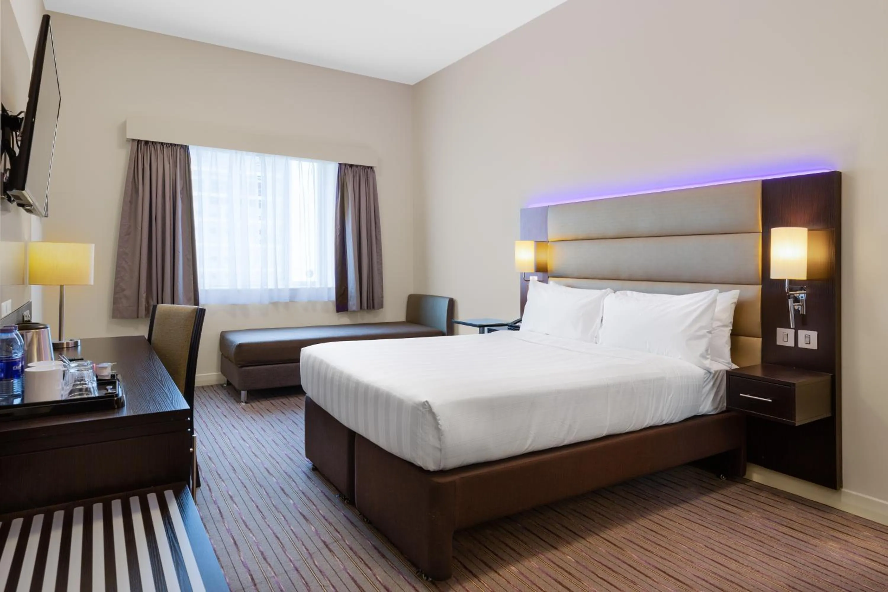 Bed in Premier Inn Dubai Ibn Battuta Mall